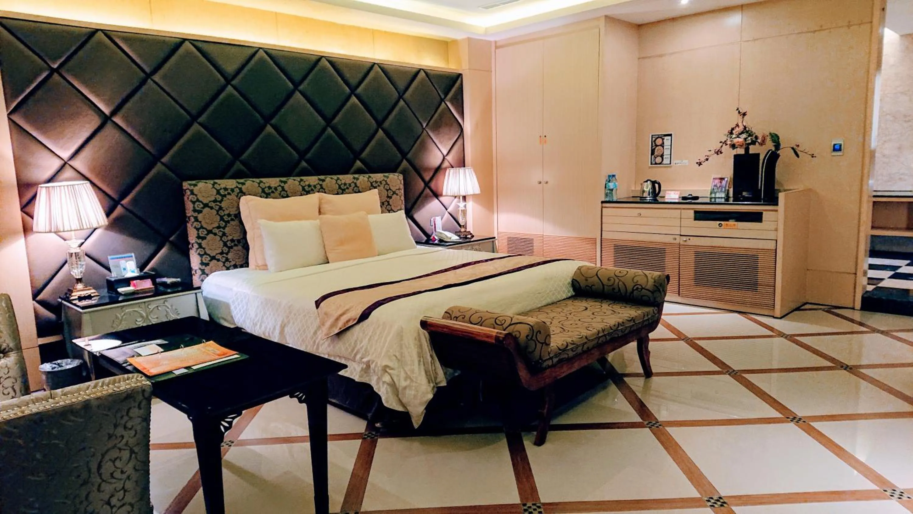 Coffee/tea facilities, Bed in Merry Day Motel Zhonghe Branch