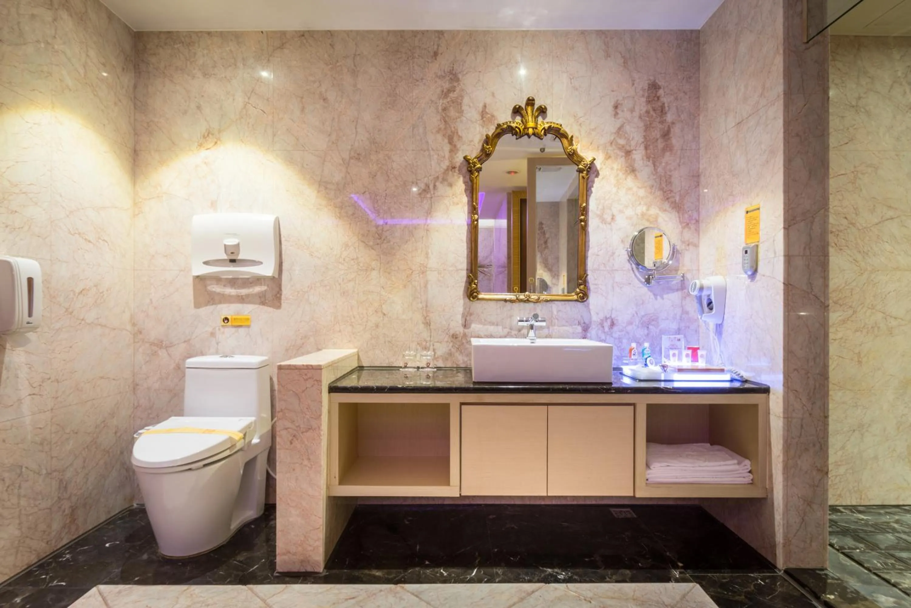 Shower in Merry Day Motel Zhonghe Branch