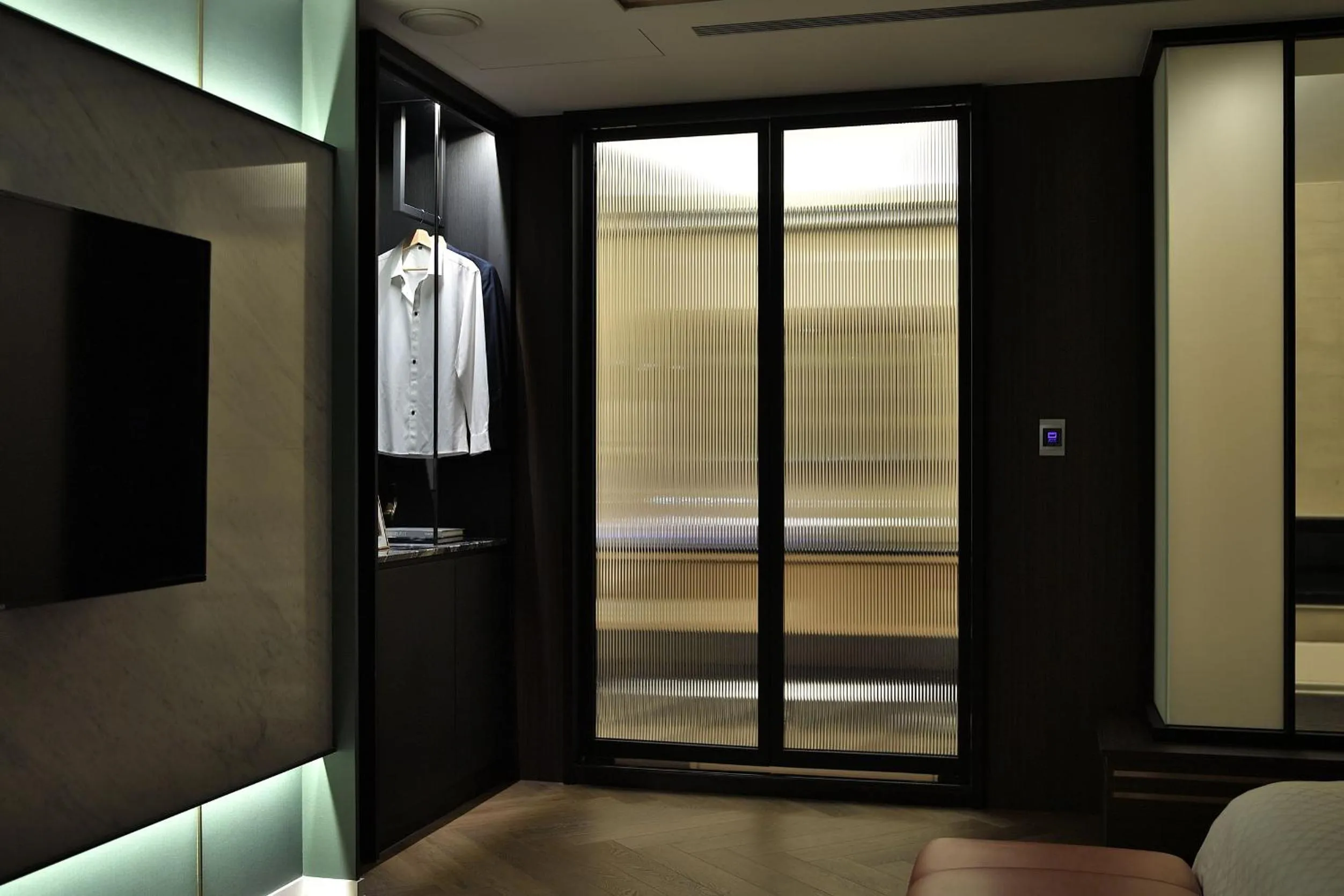 wardrobe in Merry Day Motel Zhonghe Branch