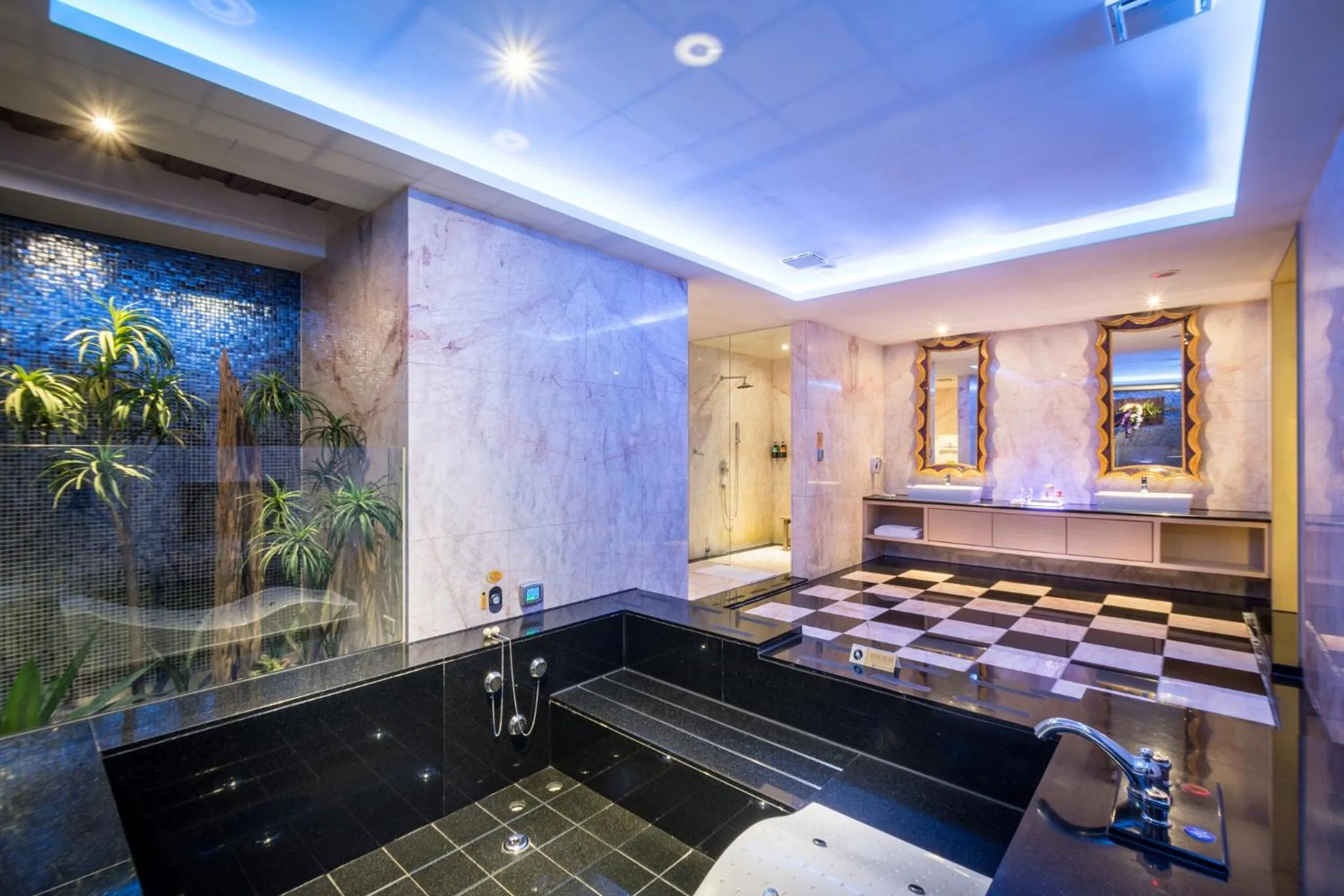 Hot Tub in Merry Day Motel Zhonghe Branch