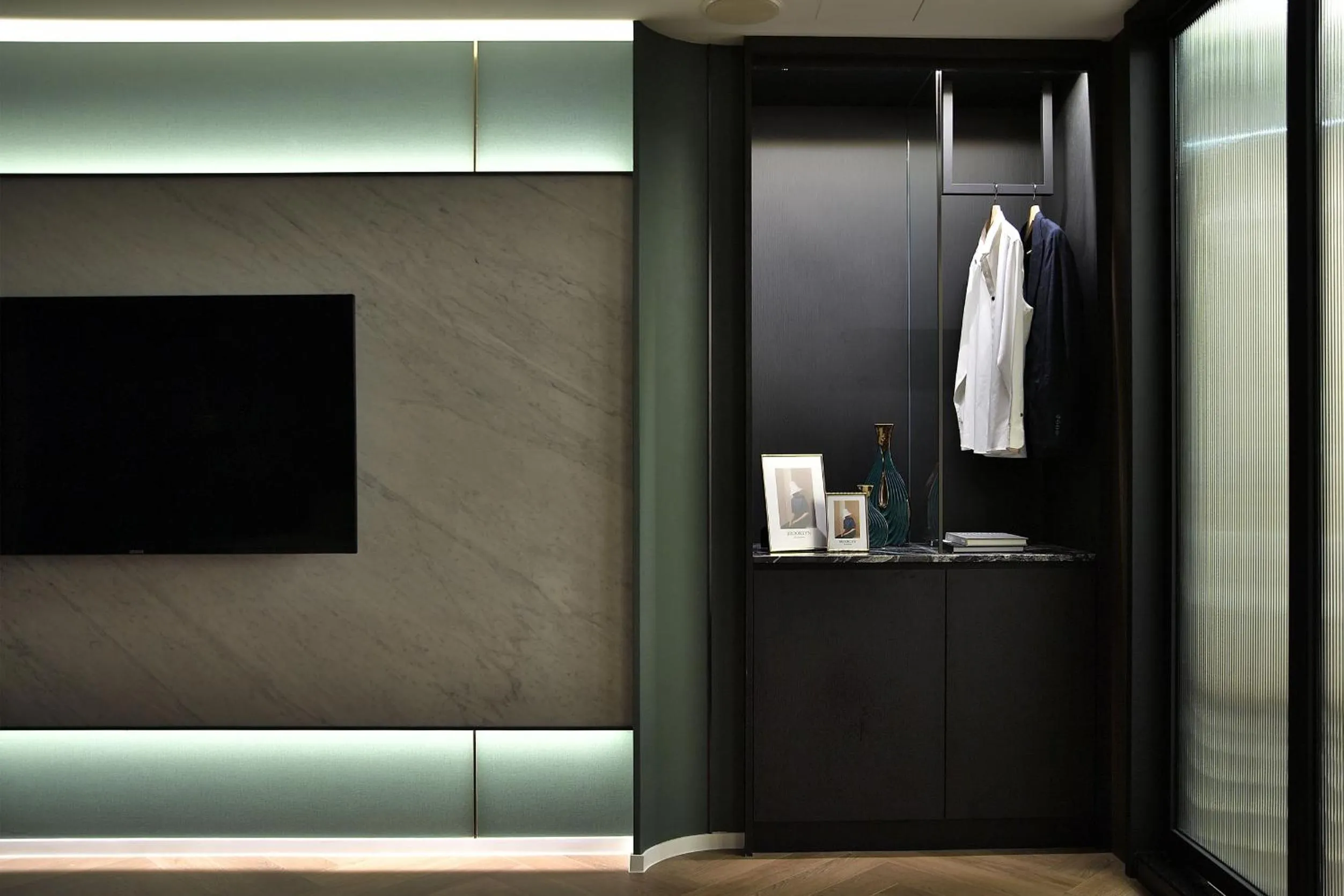 wardrobe in Merry Day Motel Zhonghe Branch
