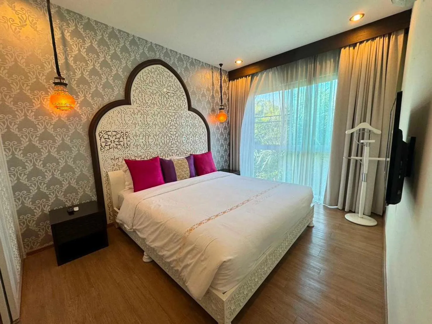 Bedroom, Bed in The Grand Morocc Hotel