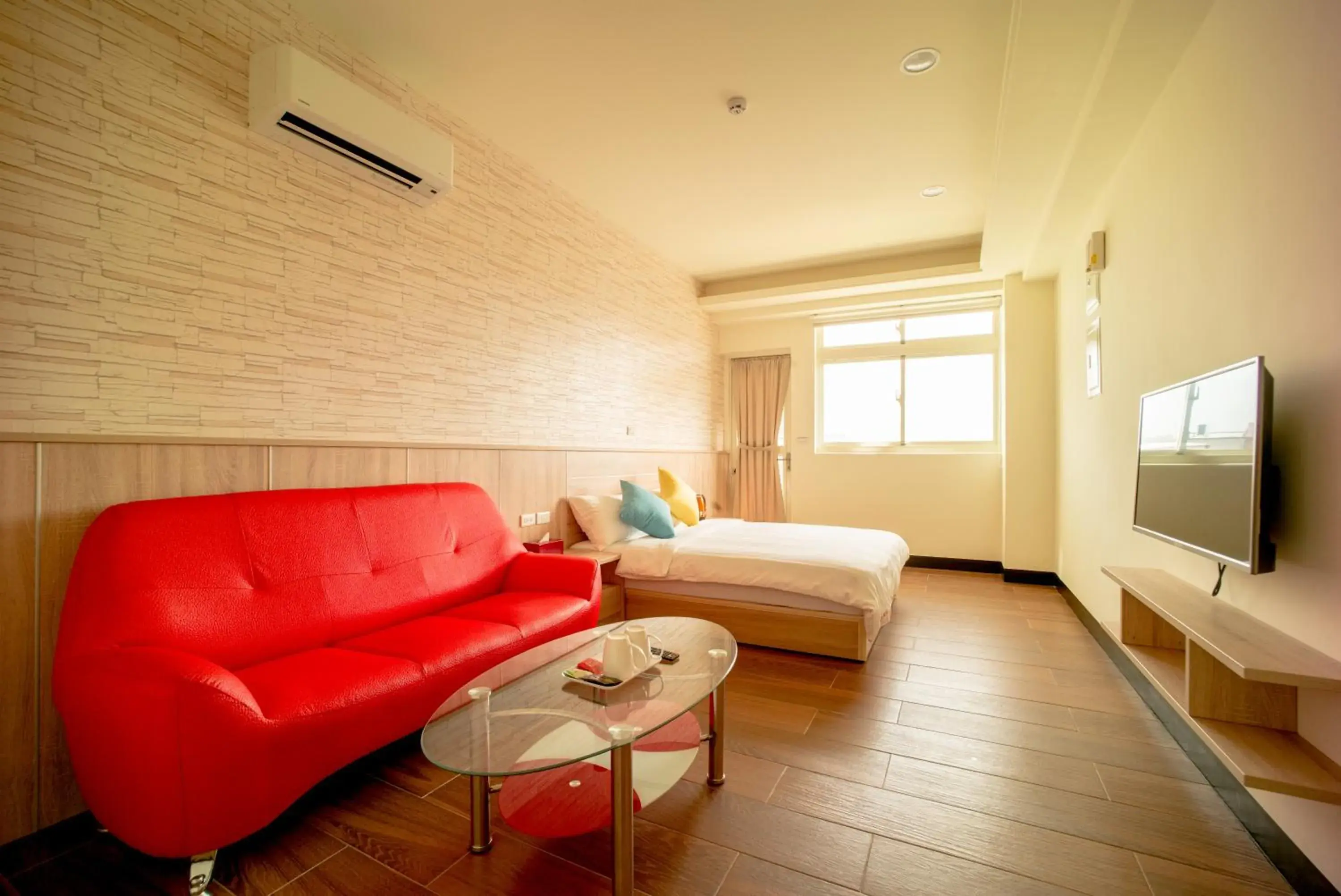 Double Room with Balcony in Full House Double Room with Balcony in Full House
