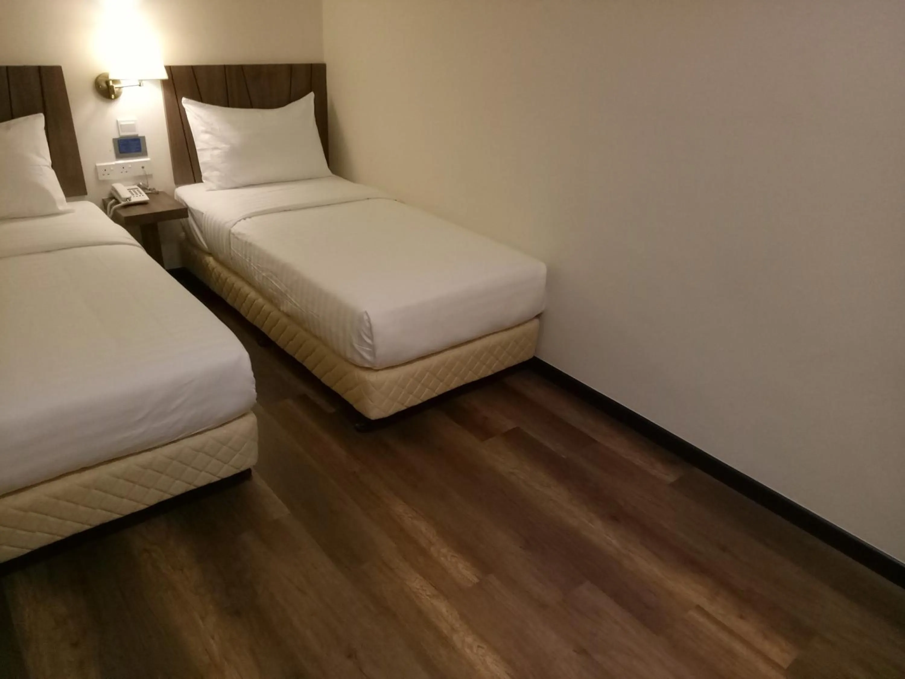 Bedroom, Bed in 9 Square Hotel - Seri Kembangan