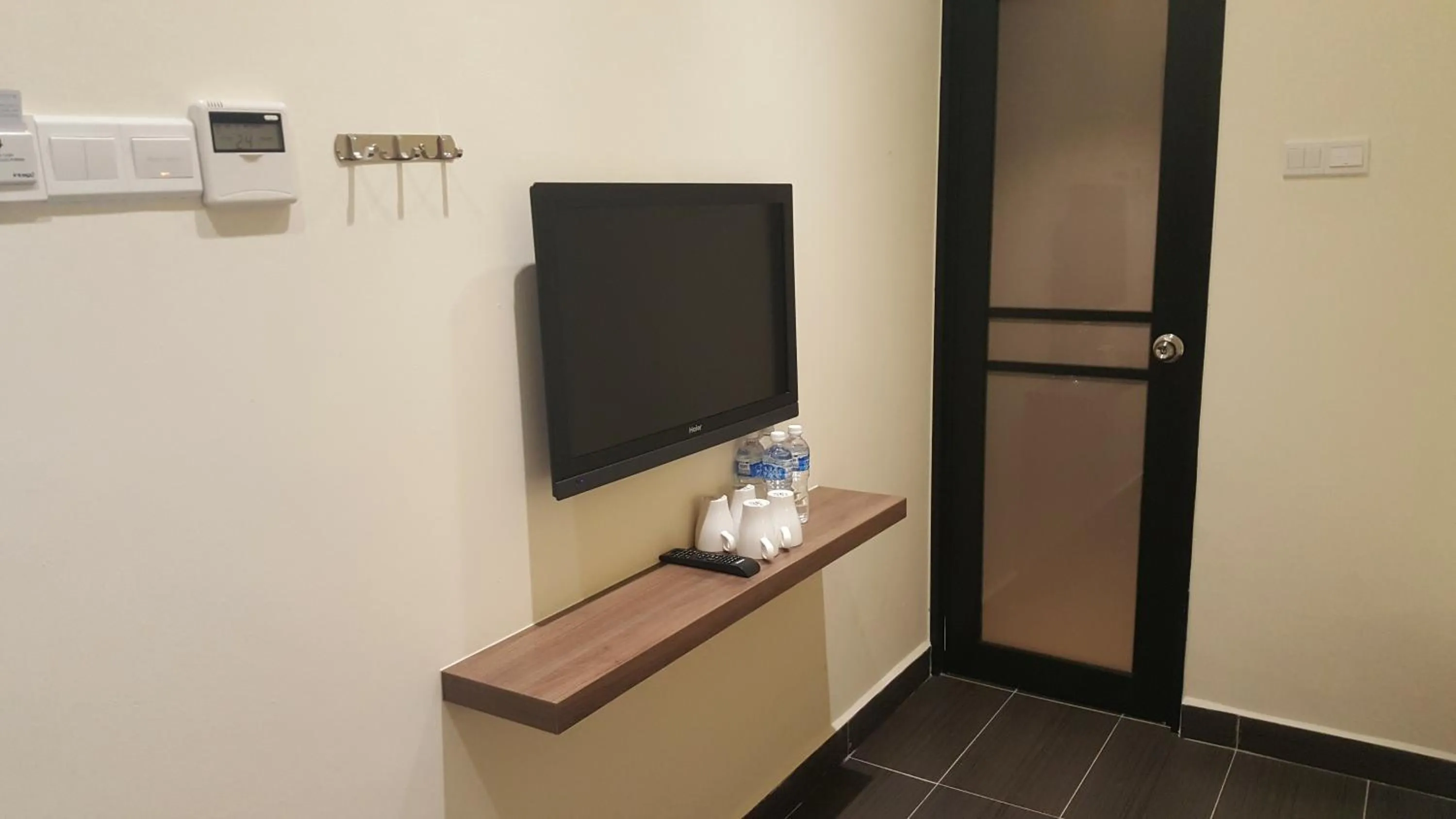 TV and multimedia in 9 Square Hotel - Seri Kembangan