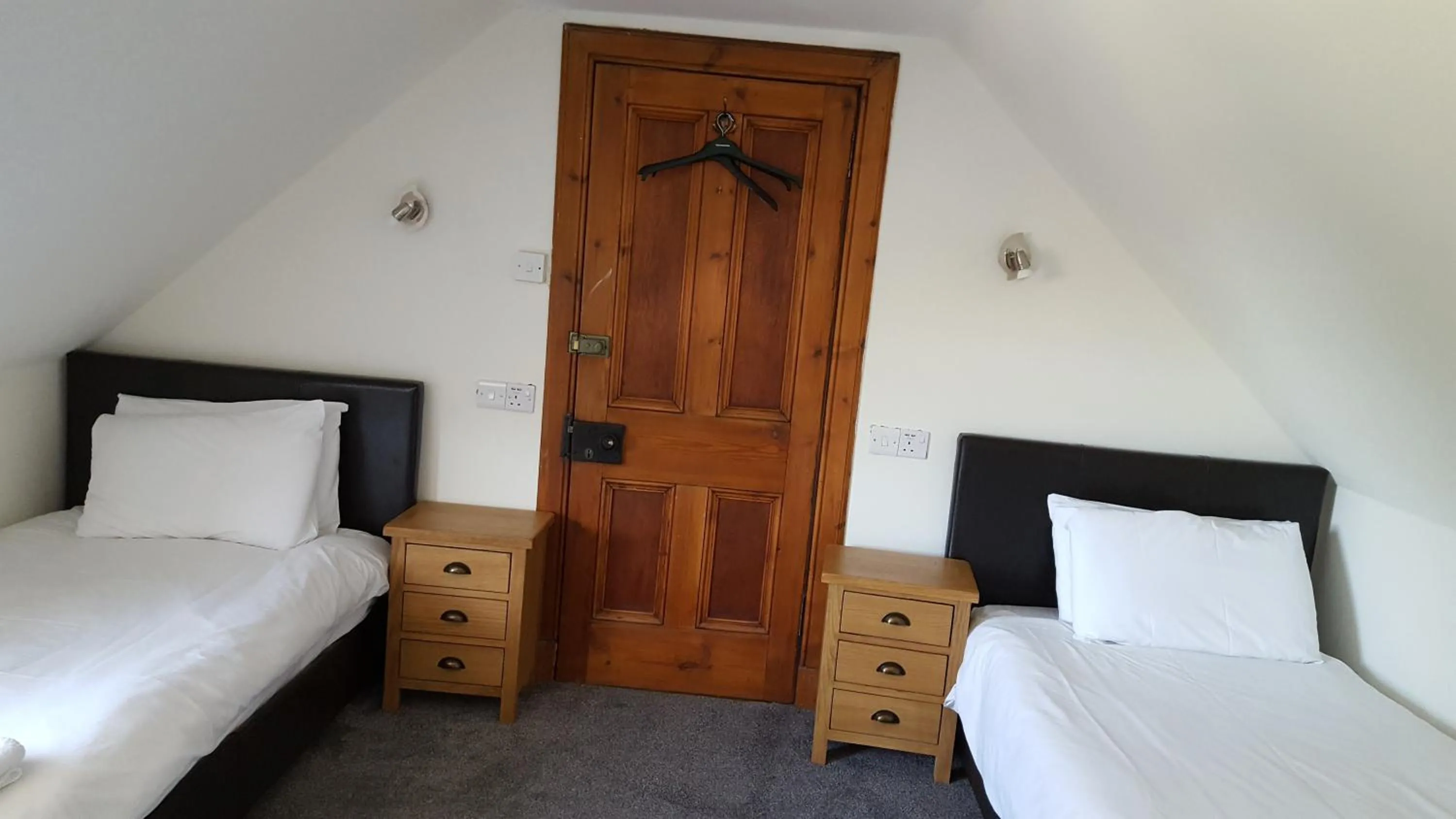Photo of the whole room, Bed in Dunskaith Villa