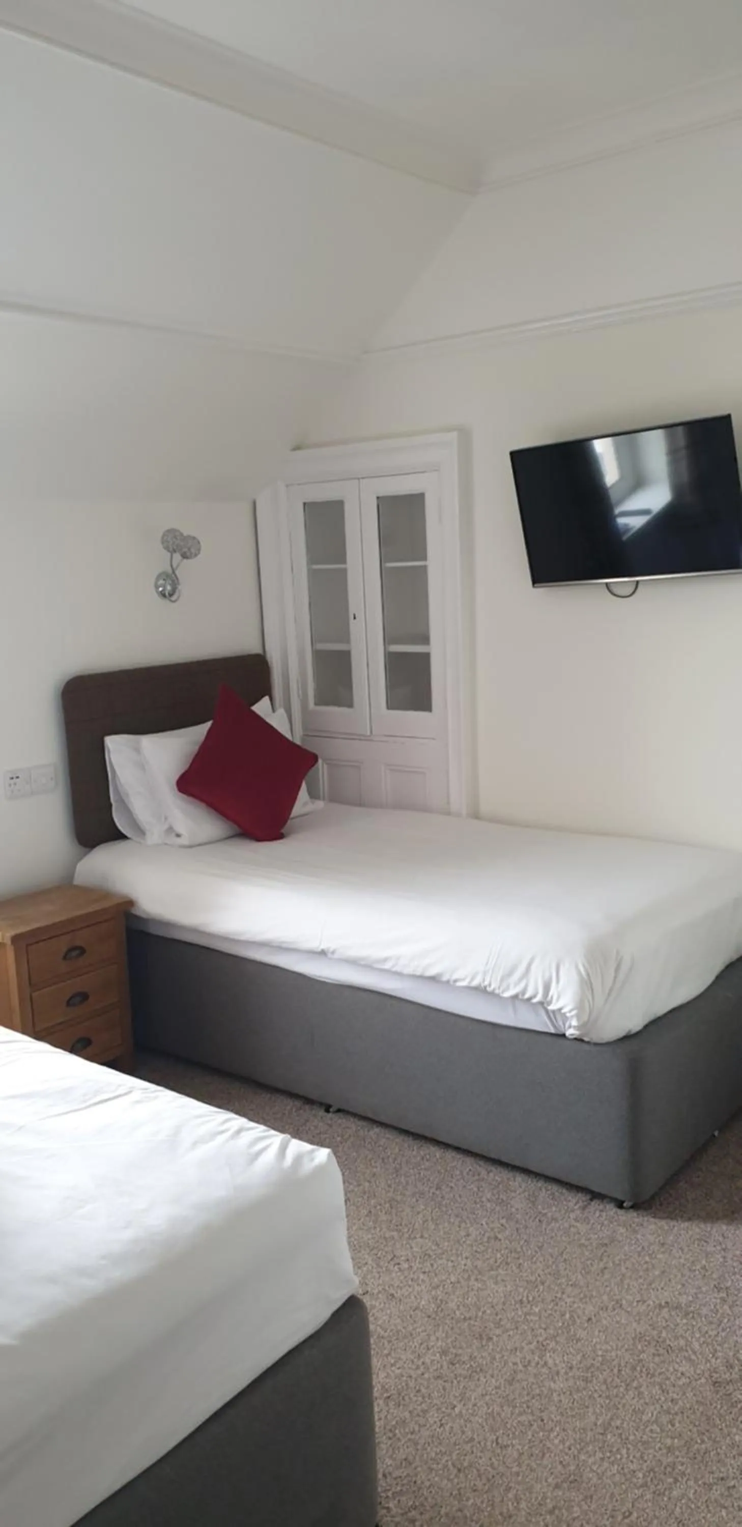 Bedroom, Bed in Dunskaith Villa