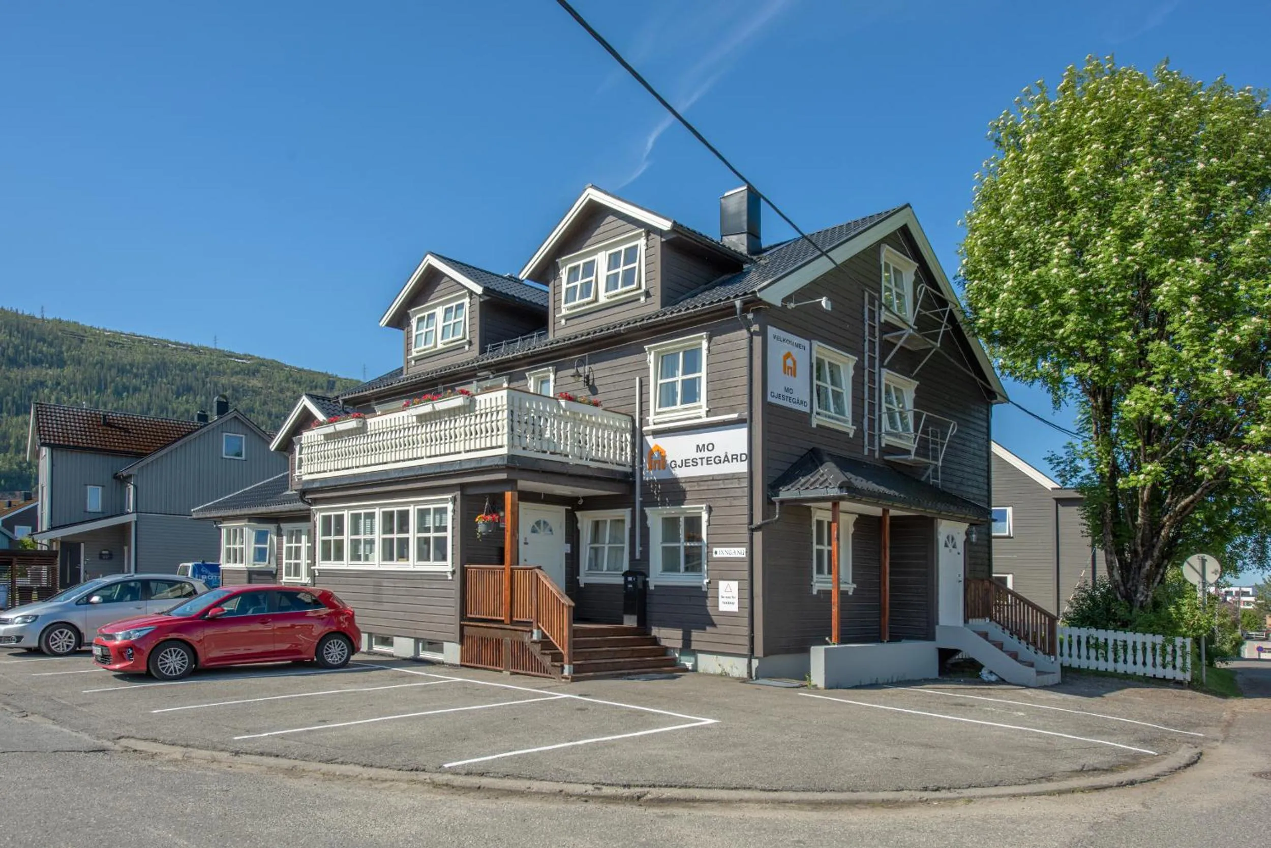 Facade/entrance in Mo Gjestegård