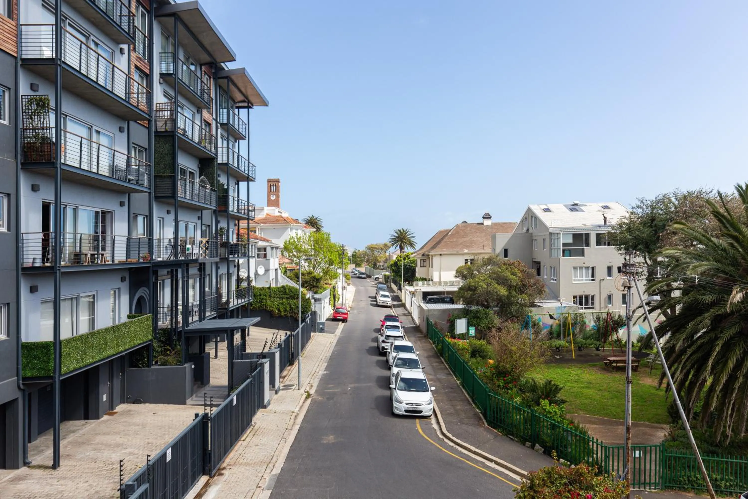 Property building in Portswood Mews - Chic White Studio Apartment Green Point