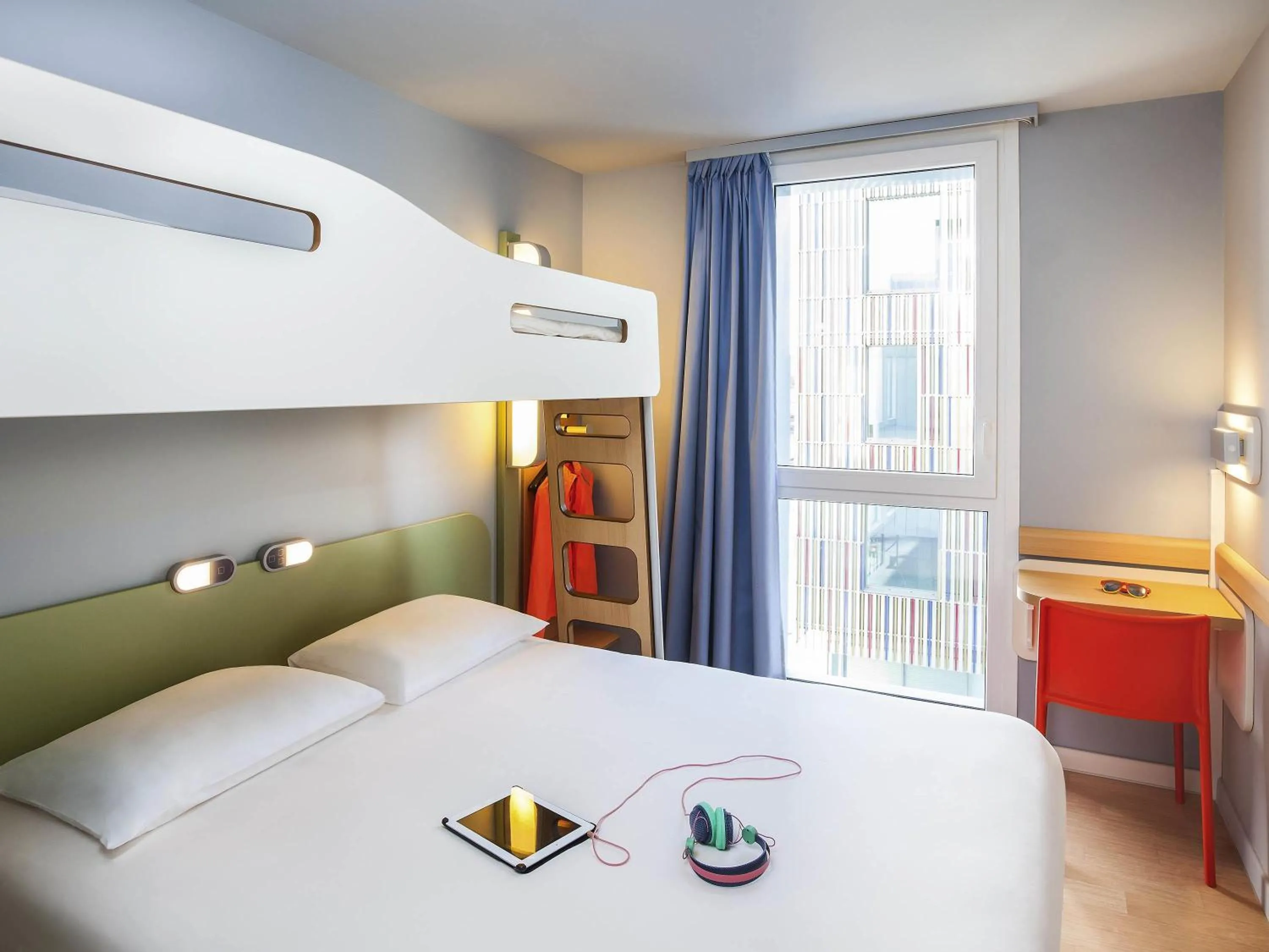 Bedroom, Bed in Ibis Budget Mulhouse Centre Gare