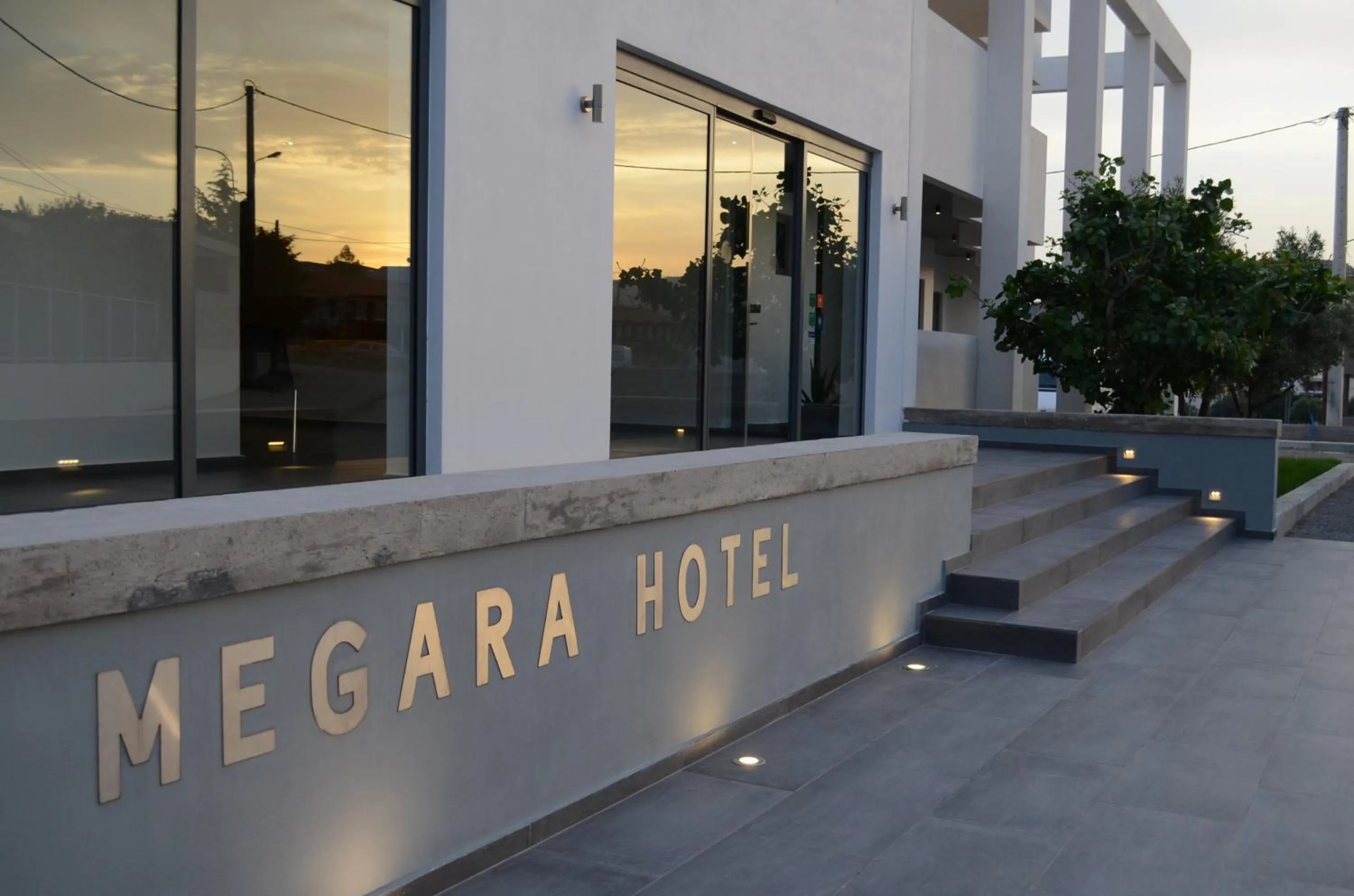 Facade/entrance in Megara Hotel