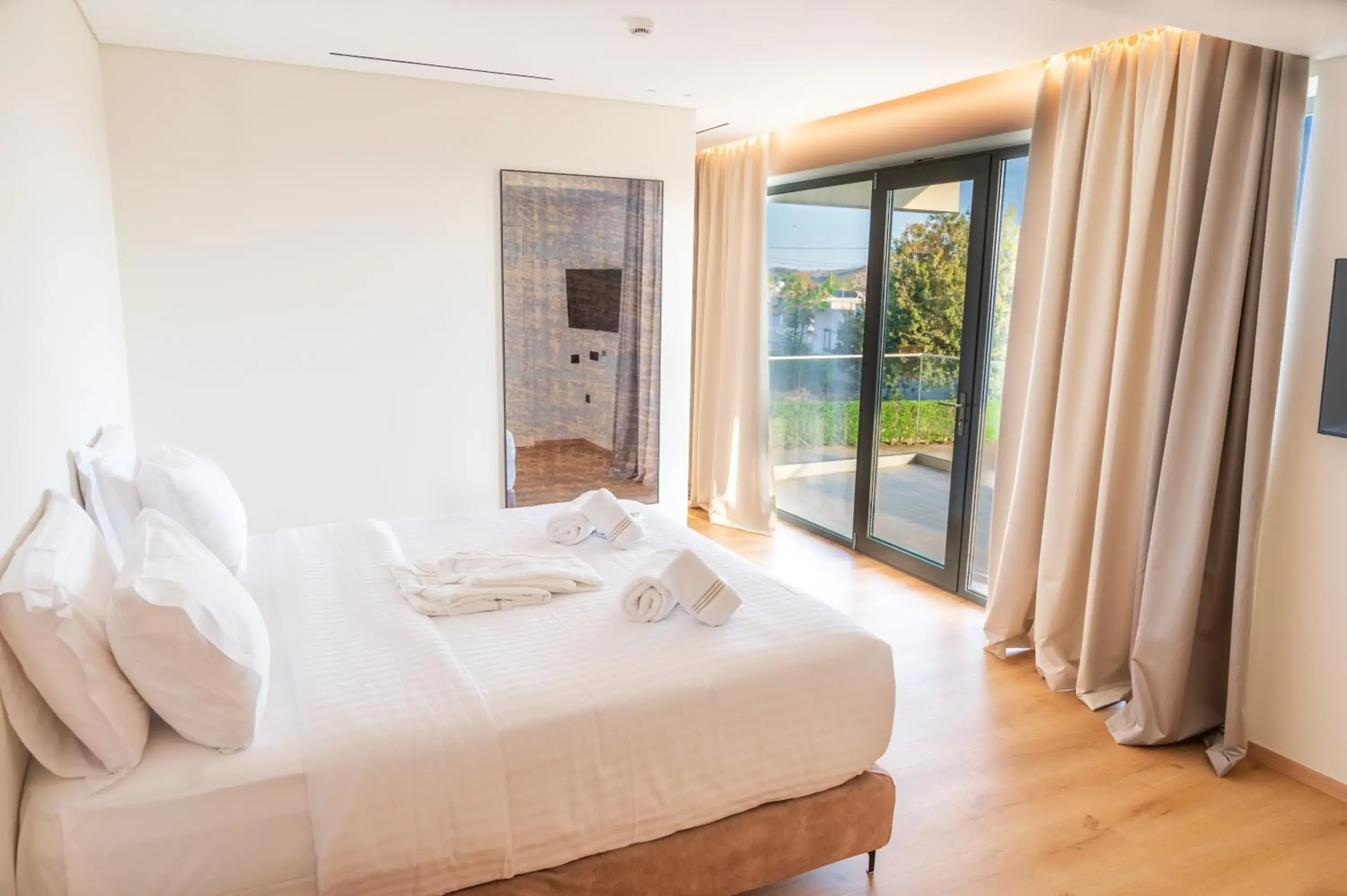 Superior Double or Twin Room with Sea View in Megara Hotel Superior Double or Twin Room with Sea View in Megara Hotel