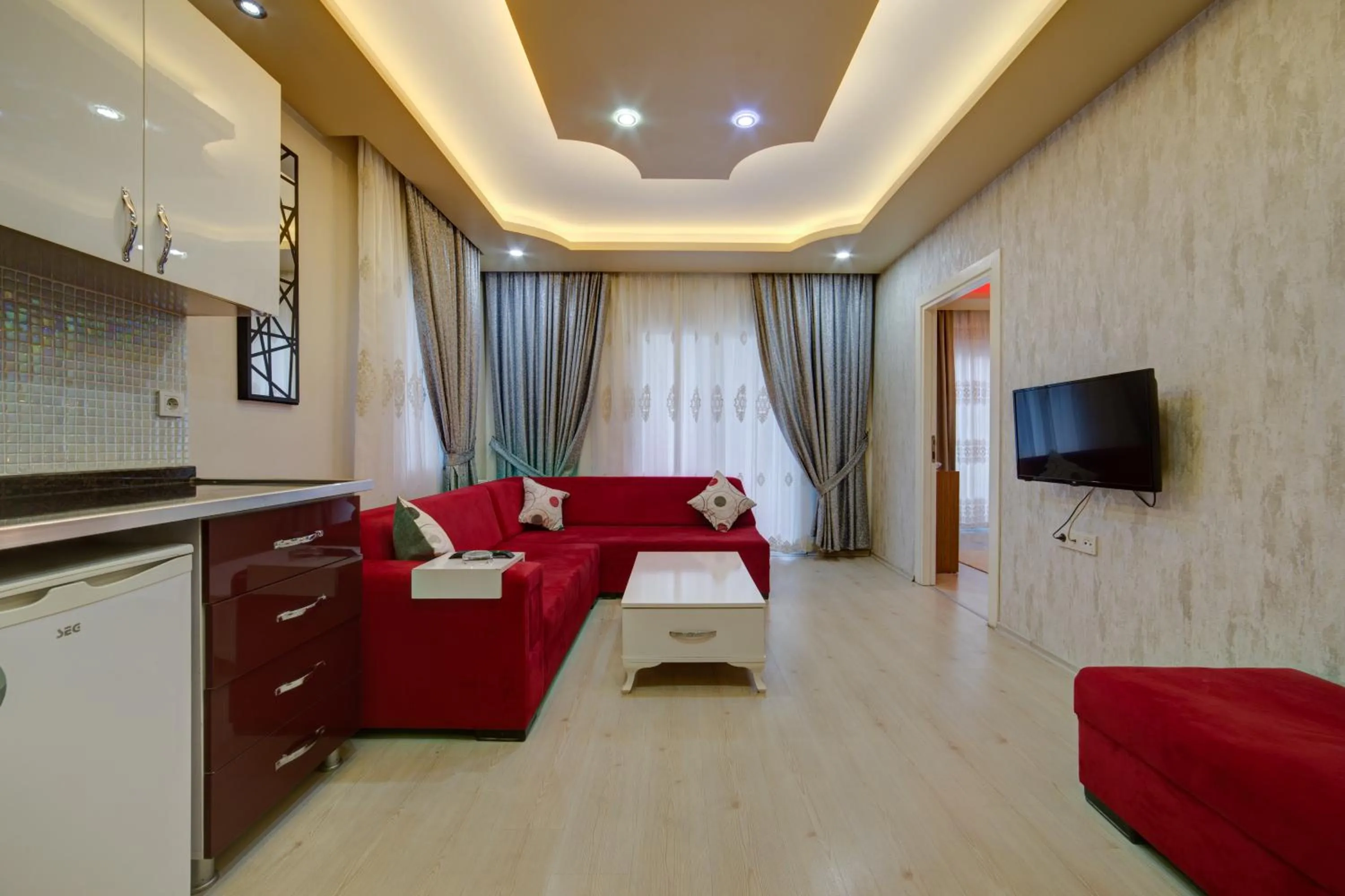 Kitchen or kitchenette in Mersin Vip House Hotel