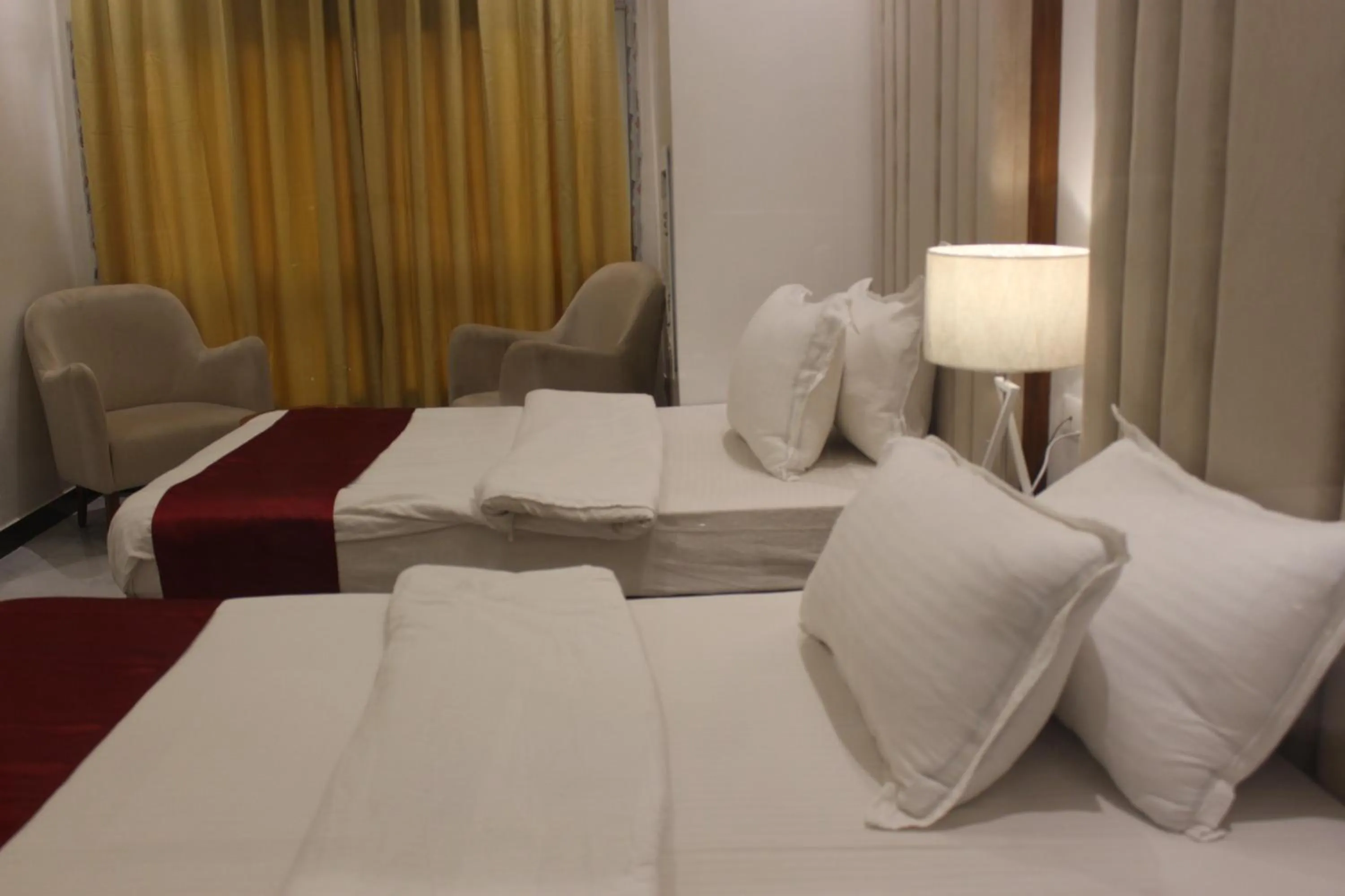 Bedroom, Bed in Hotel Belle Vie