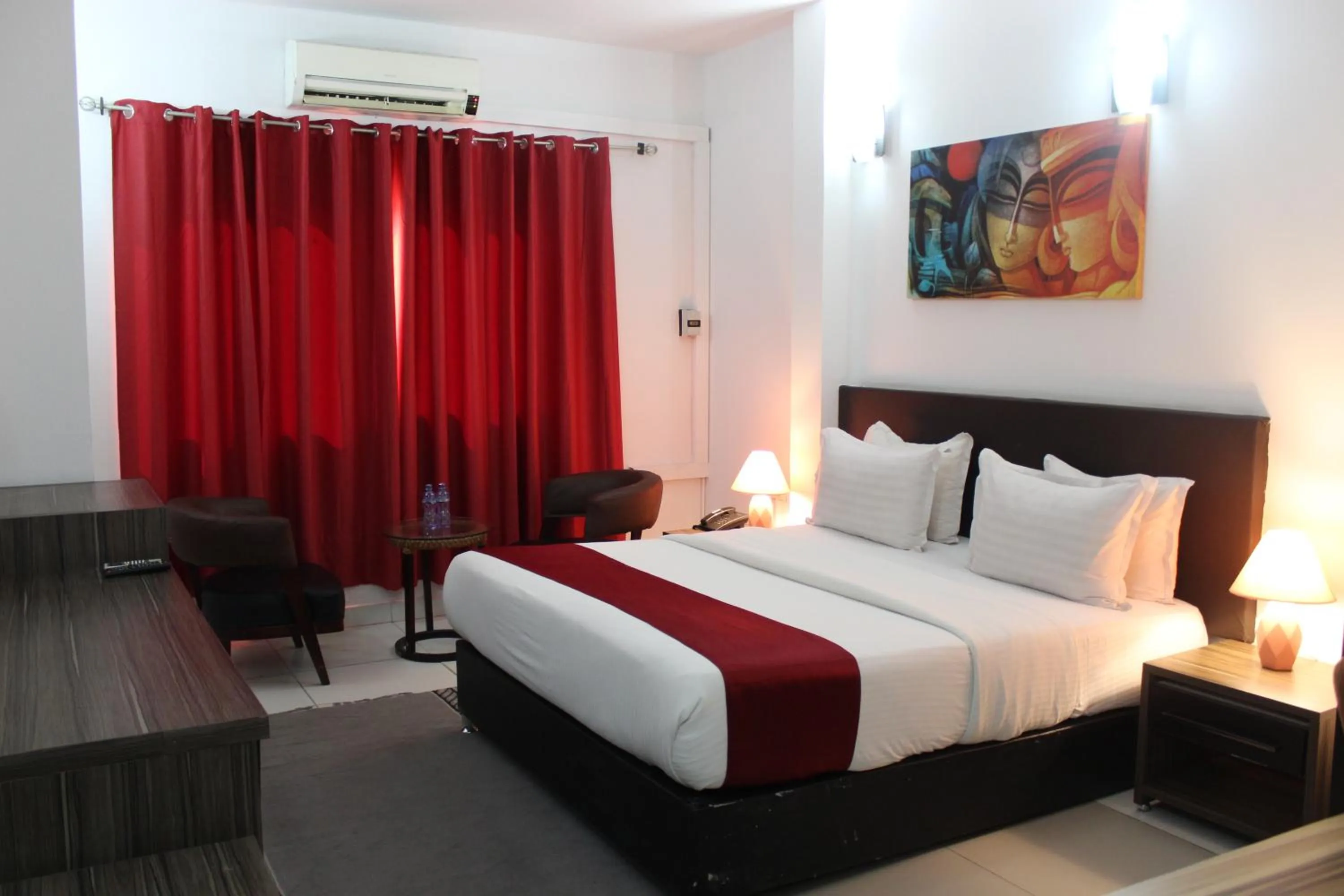 Bedroom, Bed in Hotel Belle Vie