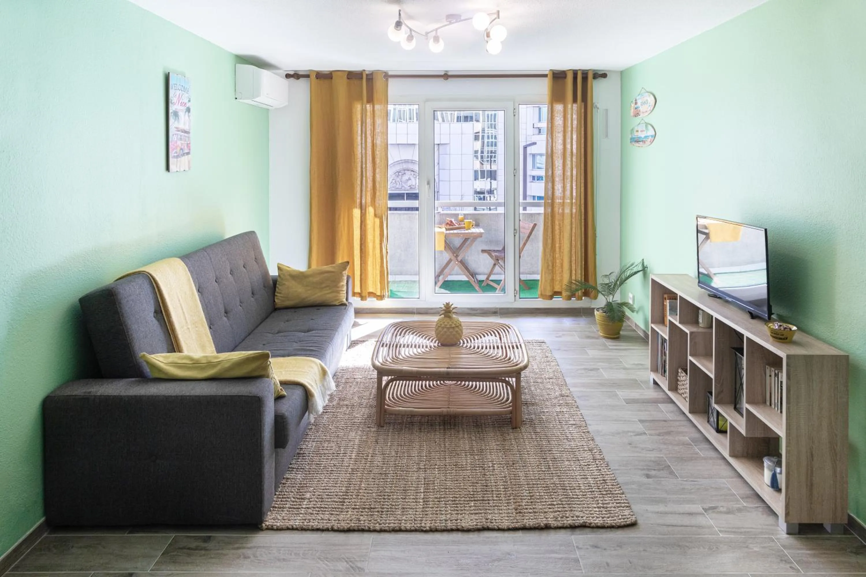 Living room in Cosy apartment Promenade des Anglais