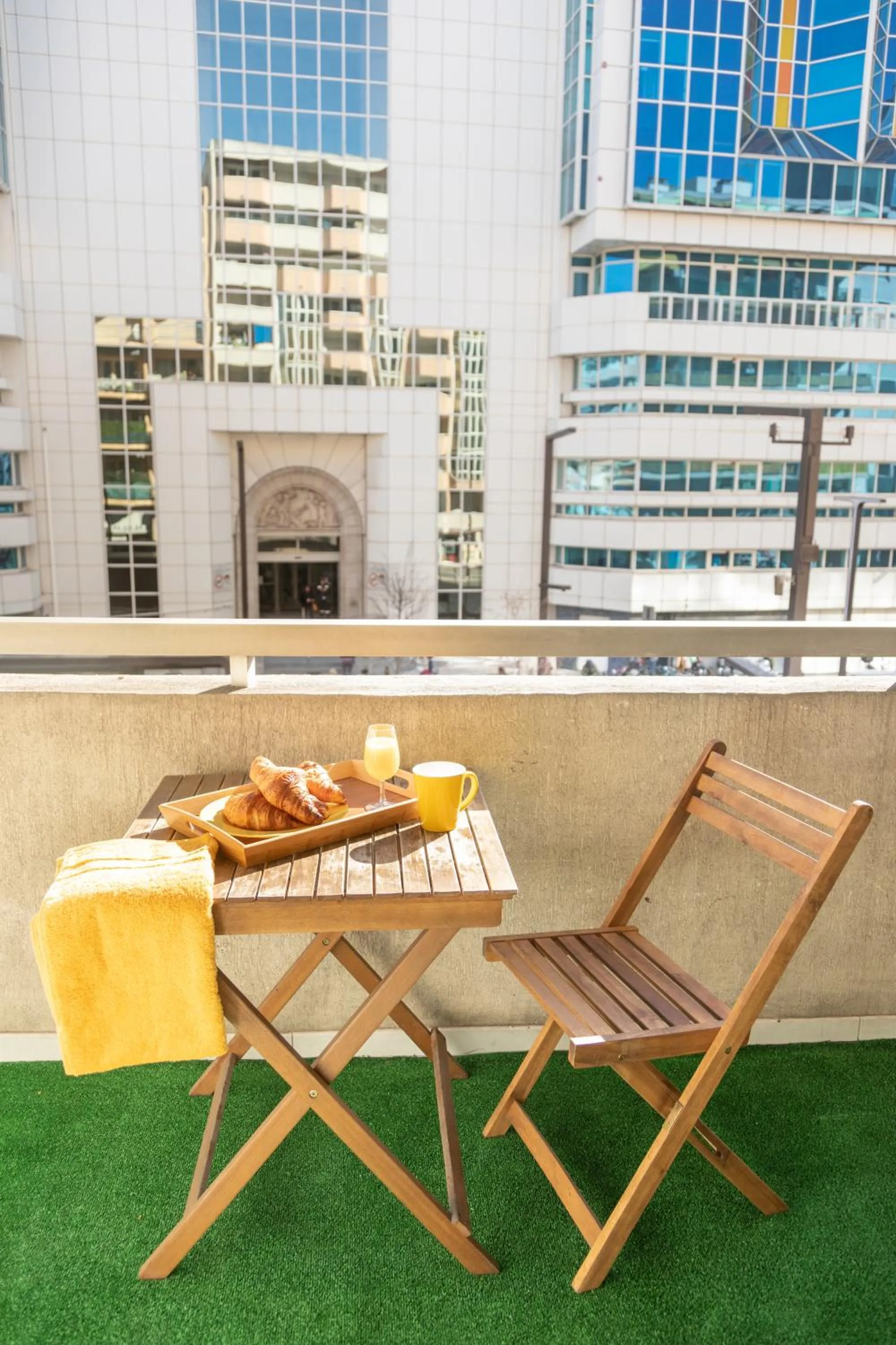 Balcony/Terrace in Cosy apartment Promenade des Anglais