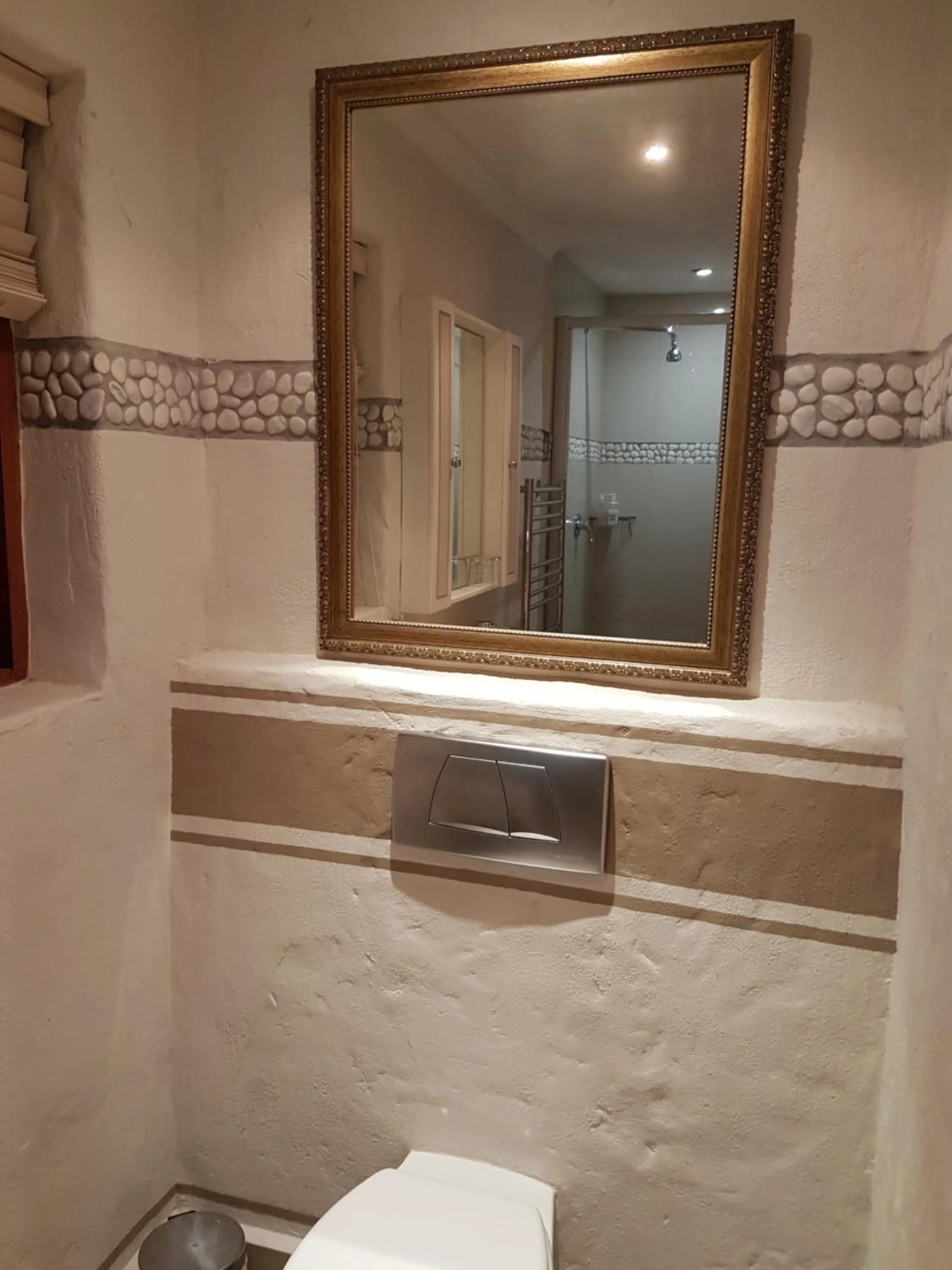 Bathroom in Victorskloof Lodge