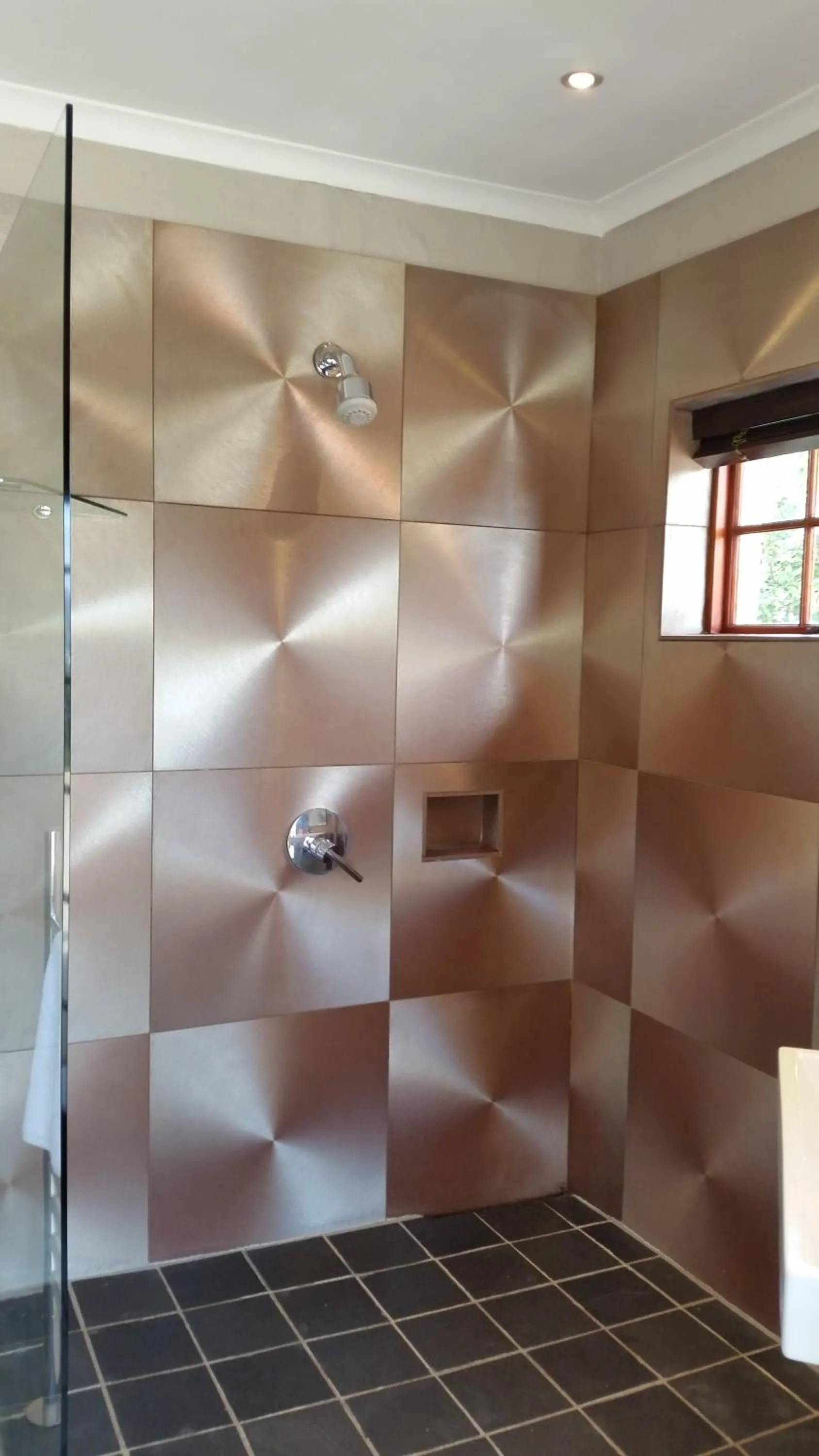 Shower in Victorskloof Lodge
