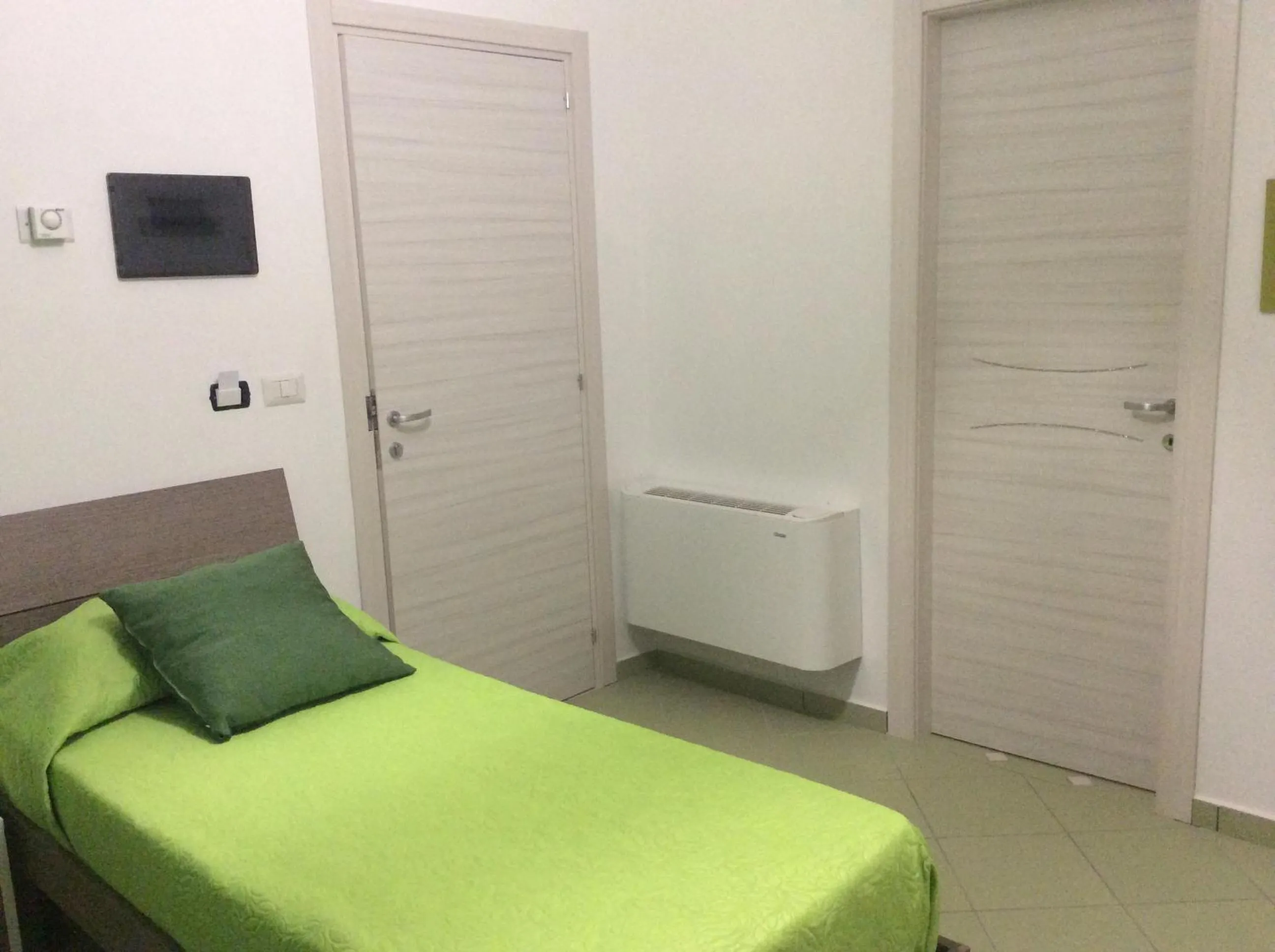 Twin Room with Balcony - single occupancy in Be and Be