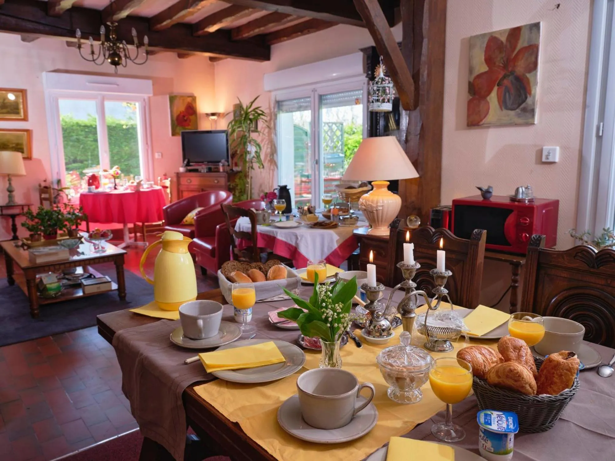 Dining area in Les Roses