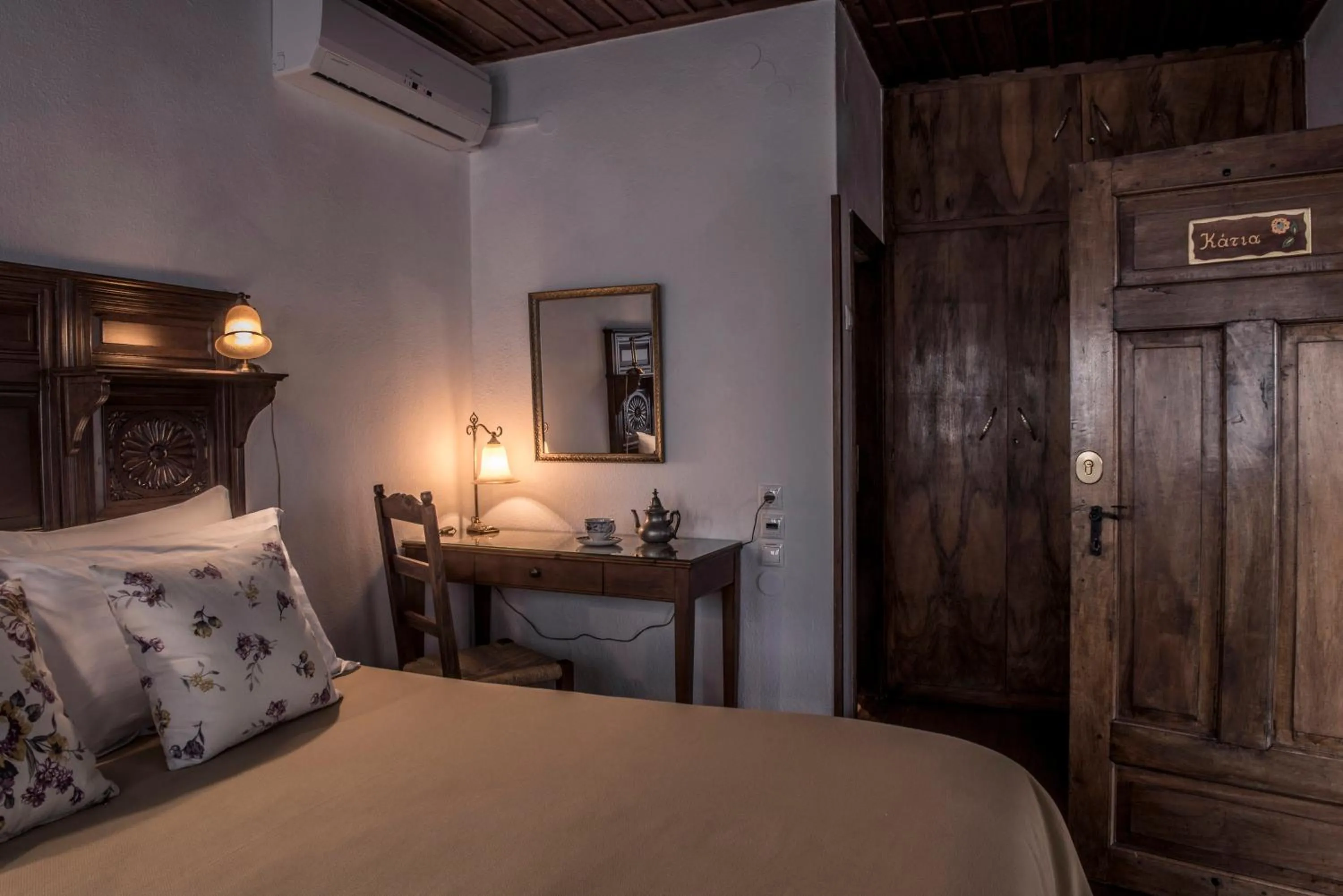 Shower, Bed in Arxontiko Mytilineou - Skretaion