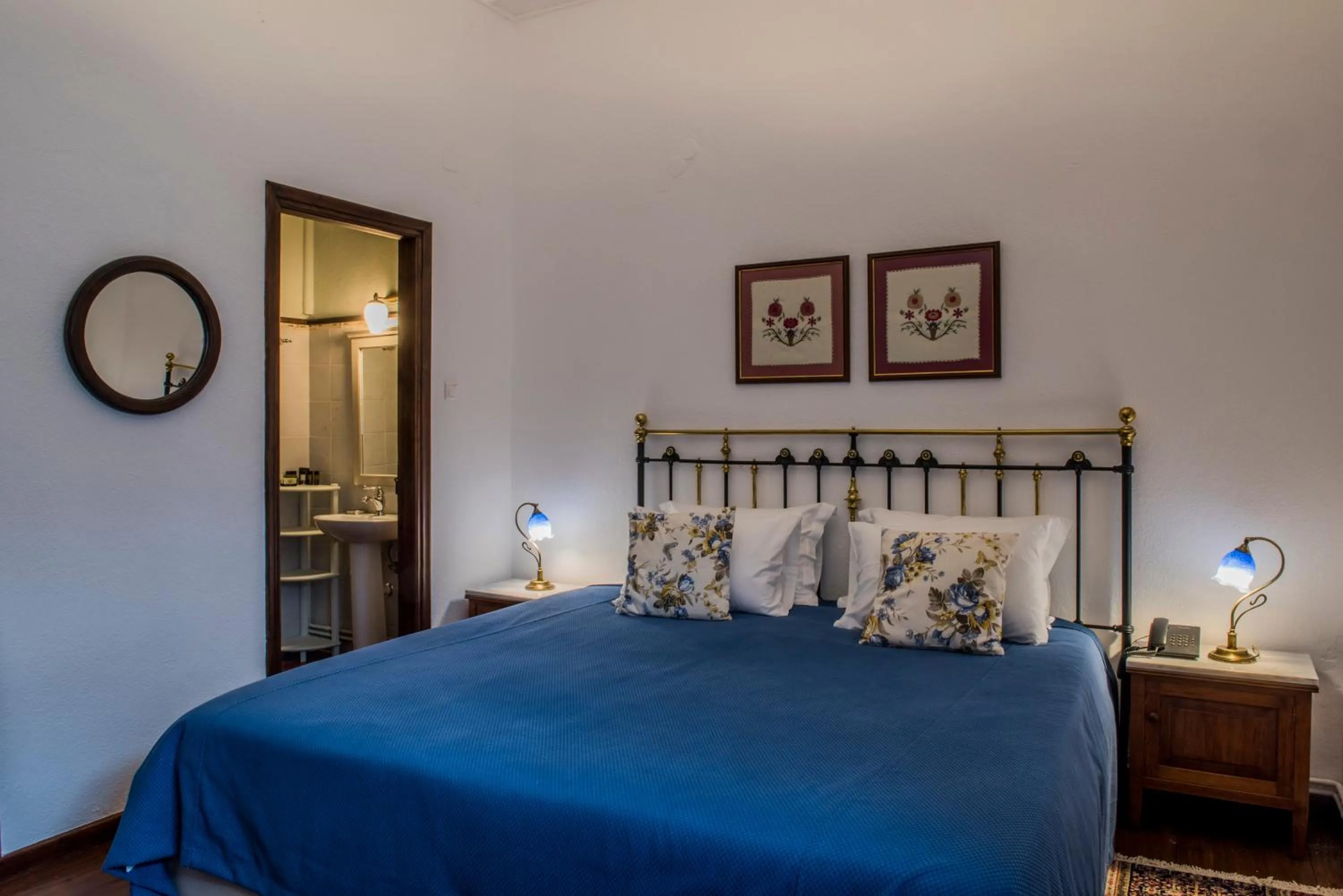 Shower, Bed in Arxontiko Mytilineou - Skretaion