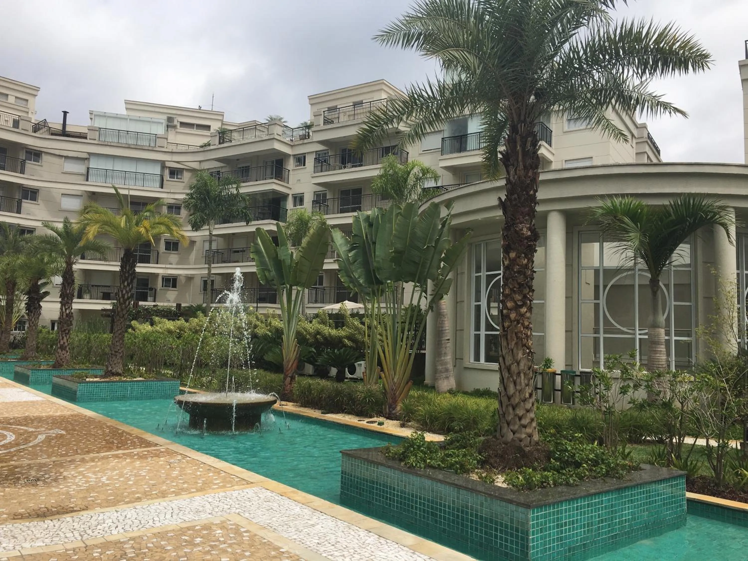 Property building in Menara - Perto do Hospital Albert Einstein e MorumBIS