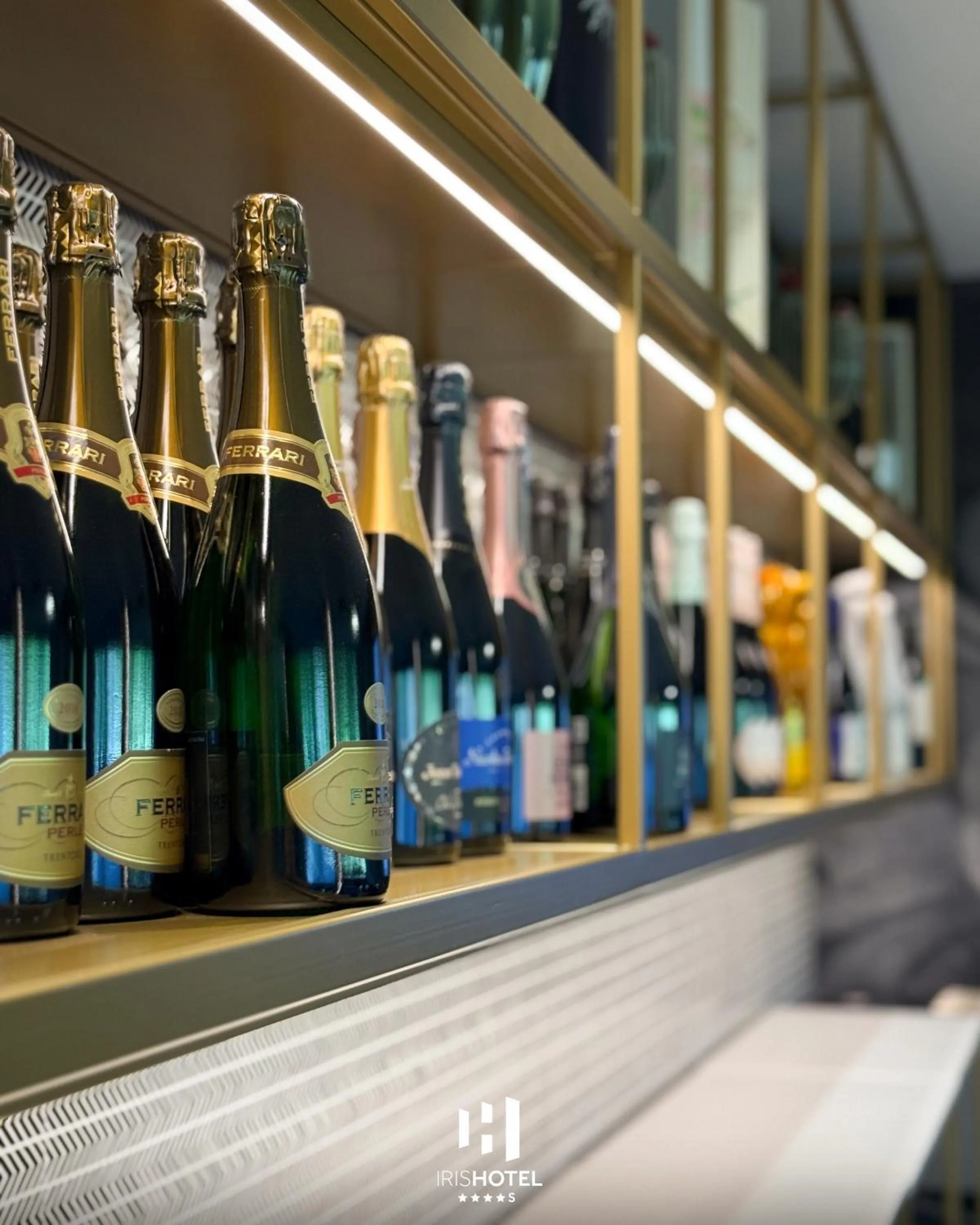 Iris Hotel