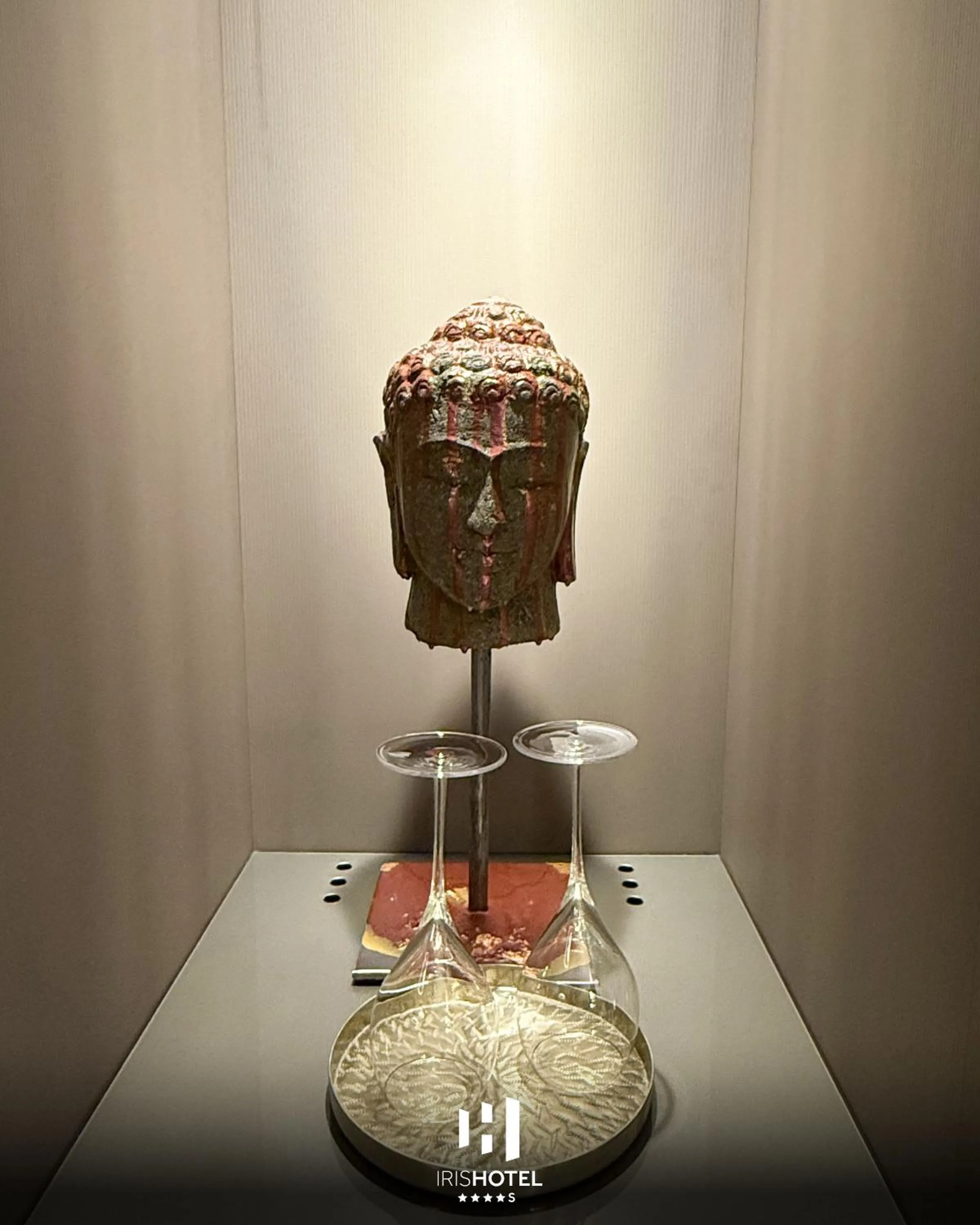 Iris Hotel
