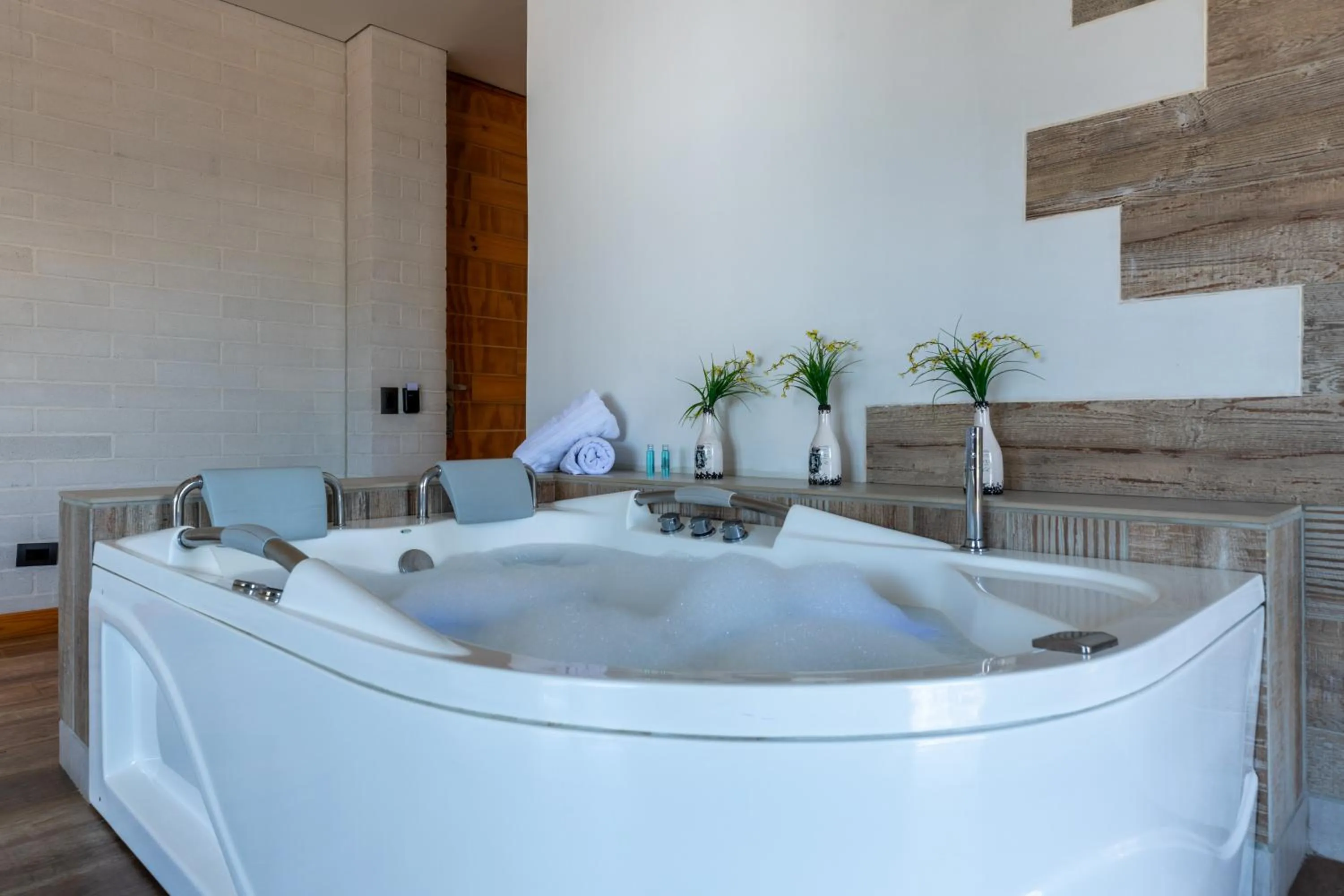 Hot Tub in Terra Biohotel