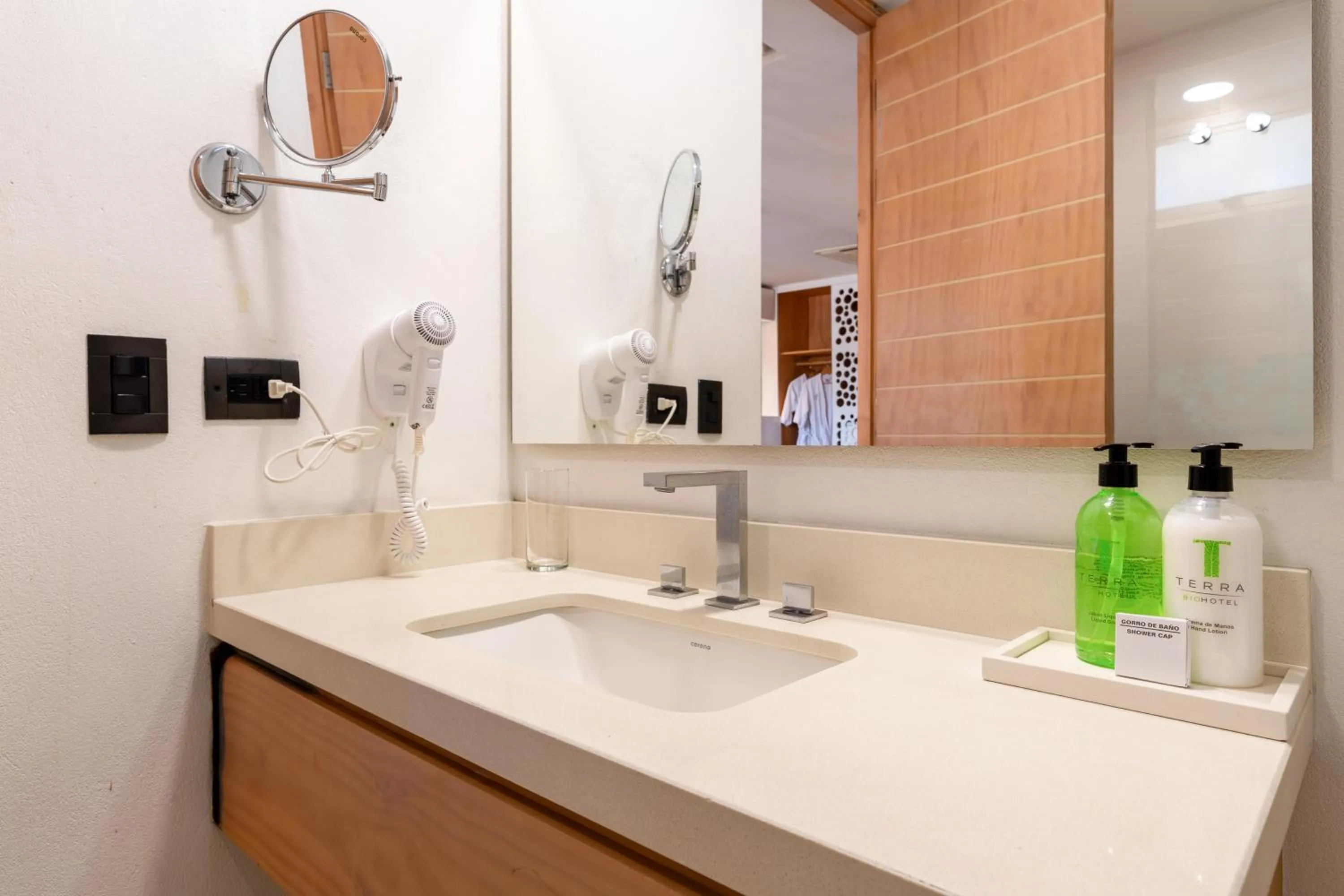 Bathroom in Terra Biohotel