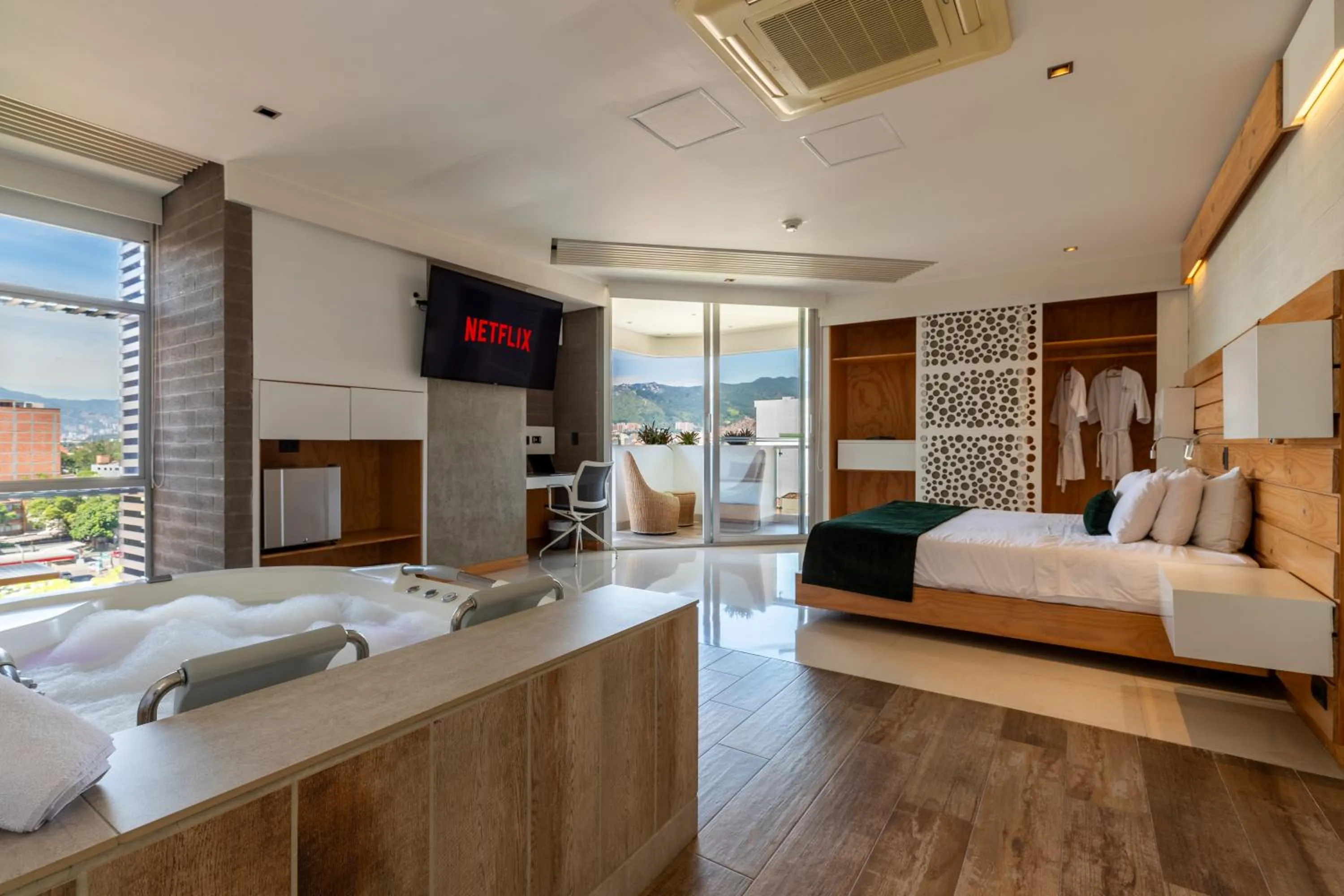 Bath, Bed in Terra Biohotel