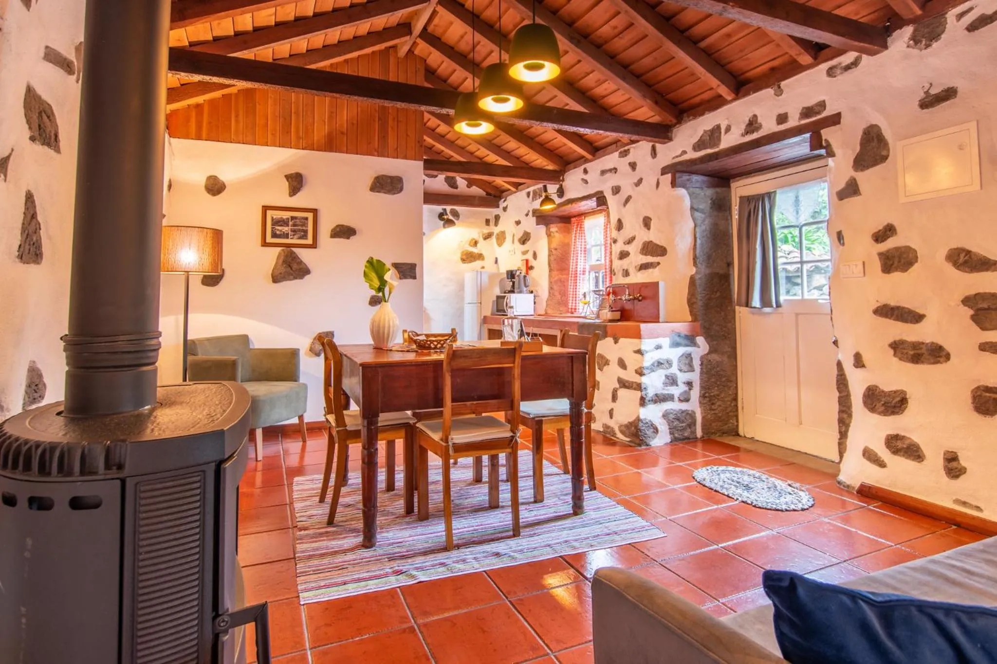 kitchen in Aldeia da Cuada
