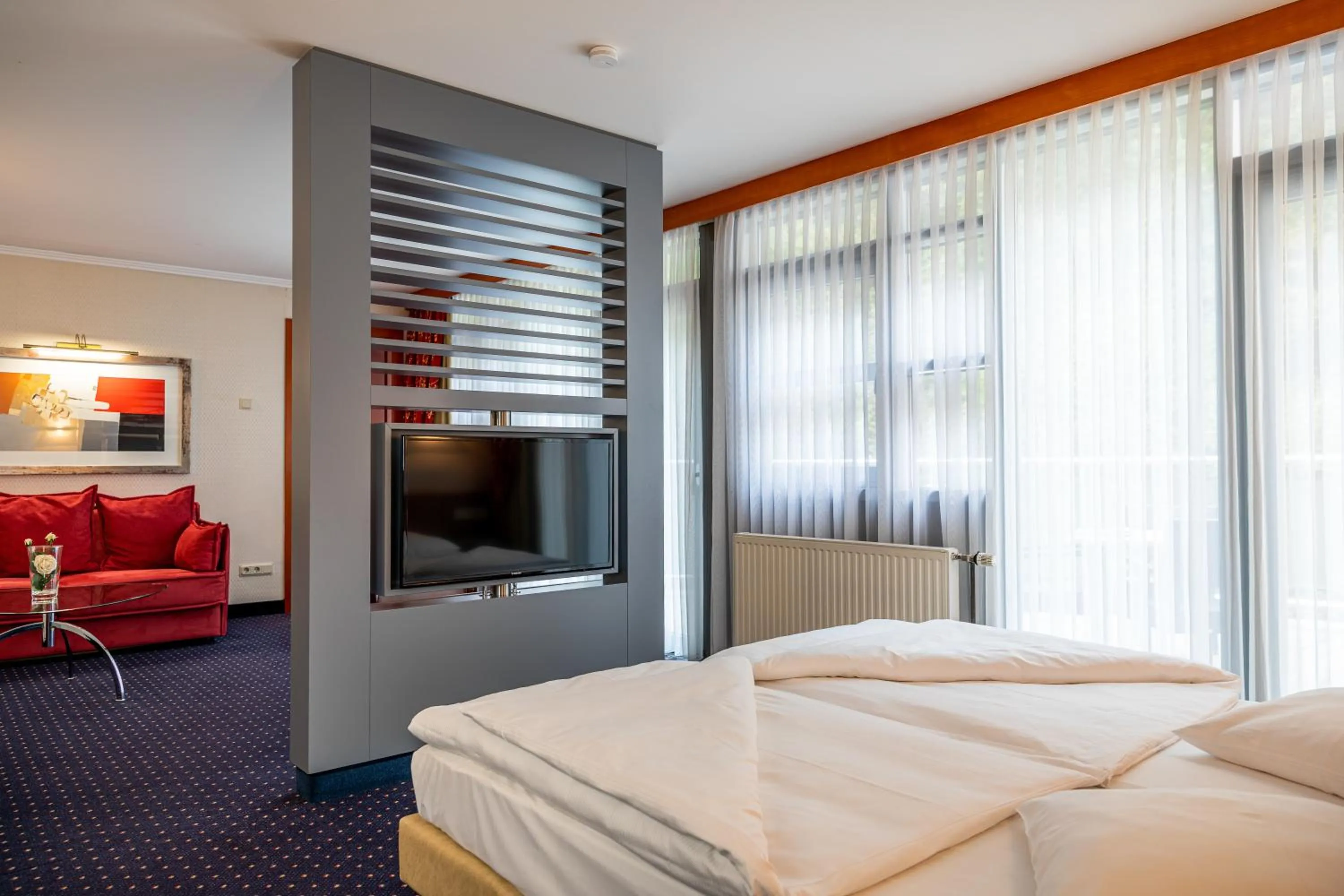 TV and multimedia, Bed in Koener Hotel & Spa