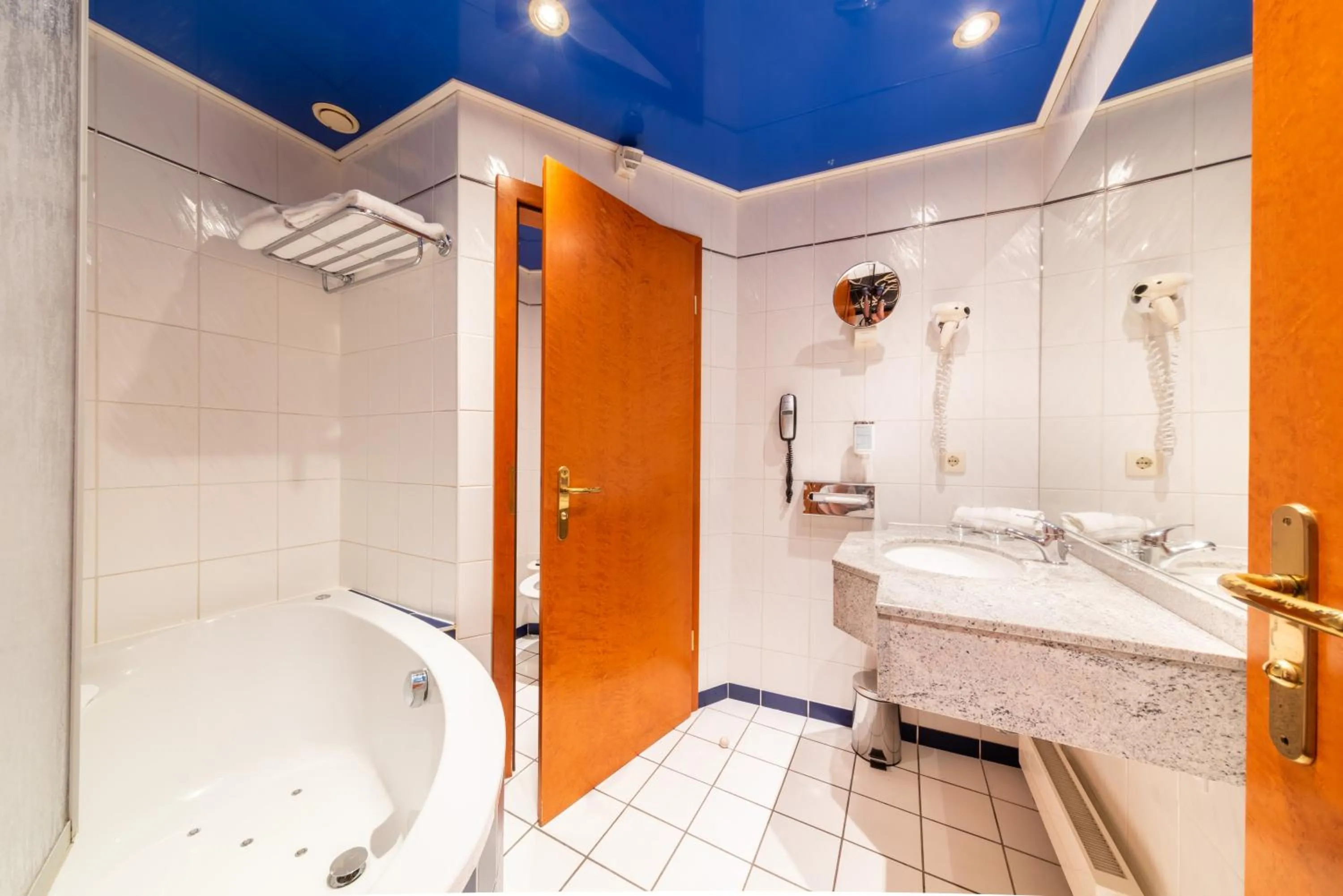 Bathroom in Koener Hotel & Spa