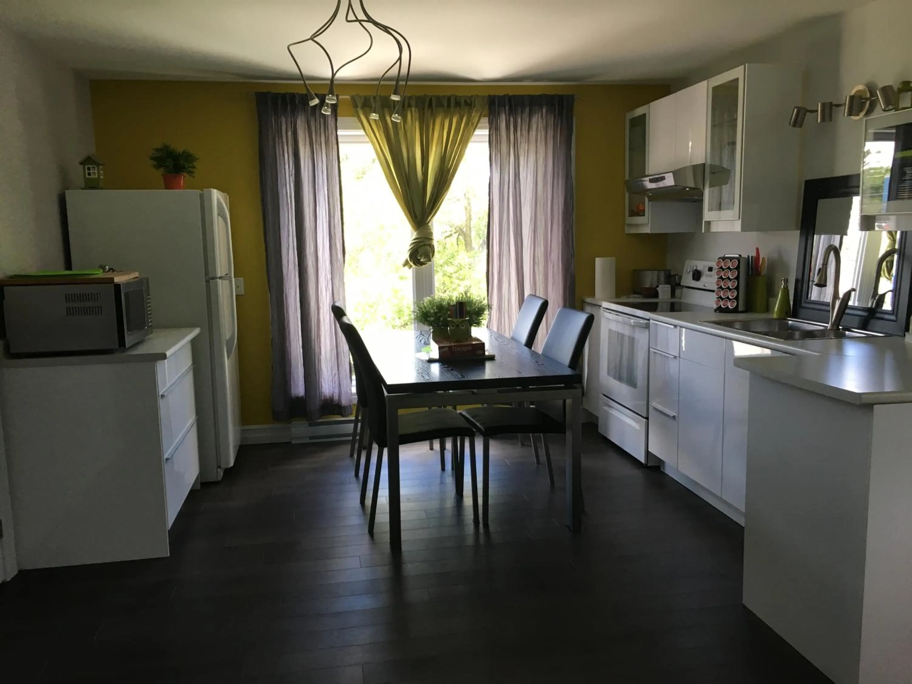 Coffee/tea facilities in Gîte Zazen