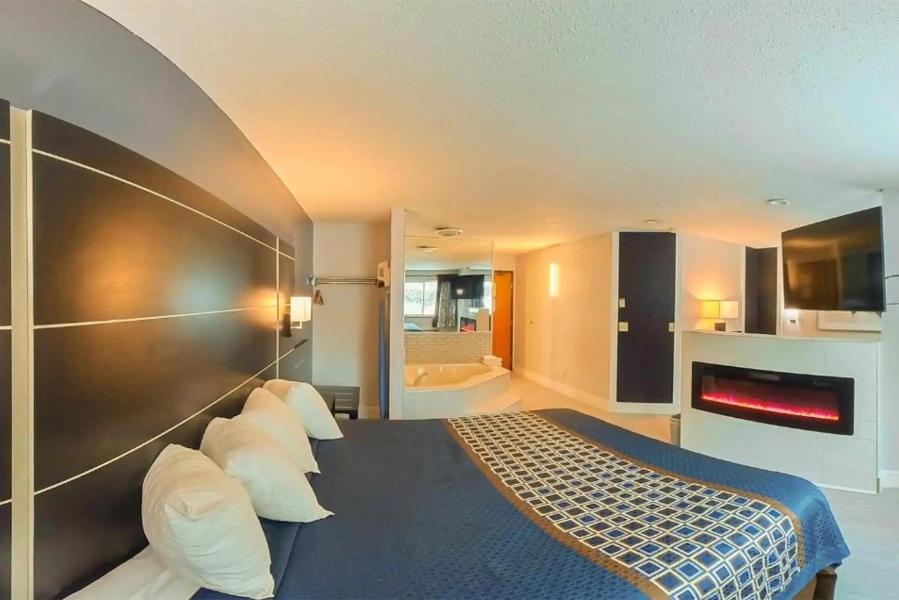 Bedroom, Bed in Coratel Inn & Suites by Jasper Hastings Bedroom, Bed in Coratel Inn & Suites by Jasper Hastings