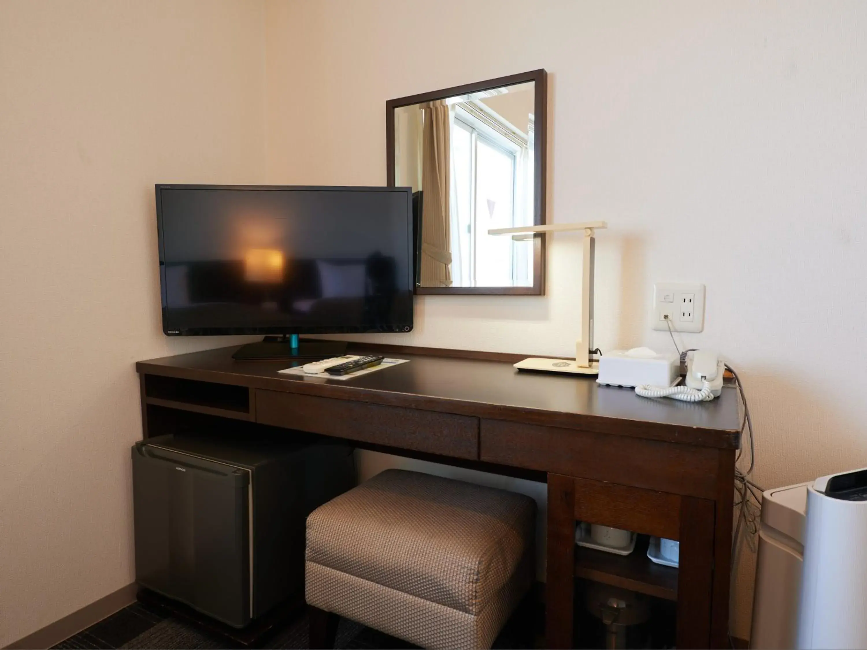 Standard Twin Room - single occupancy in Wind City Hotel Standard Twin Room - single occupancy in Wind City Hotel