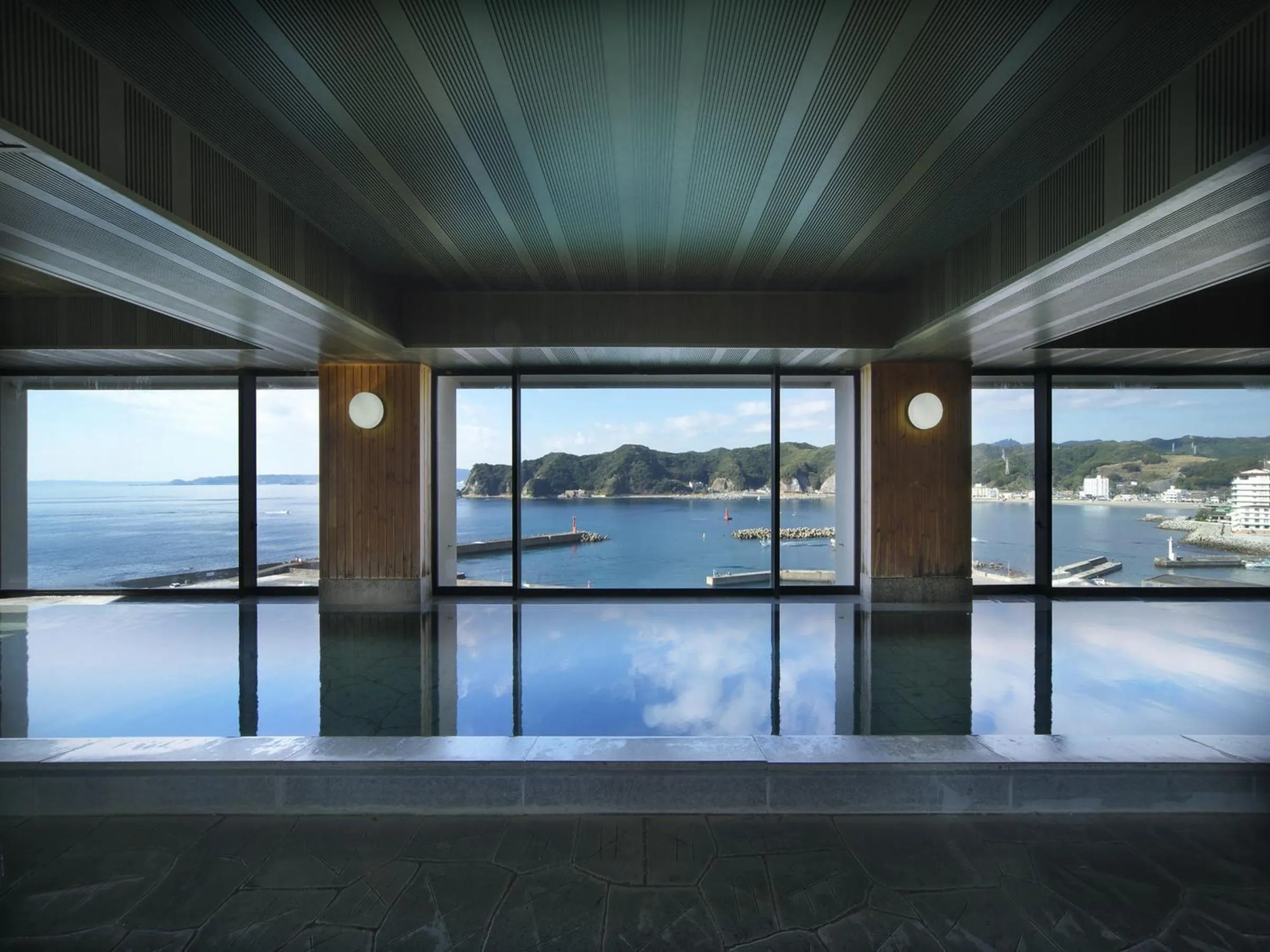 Hot Spring Bath in Kichimu