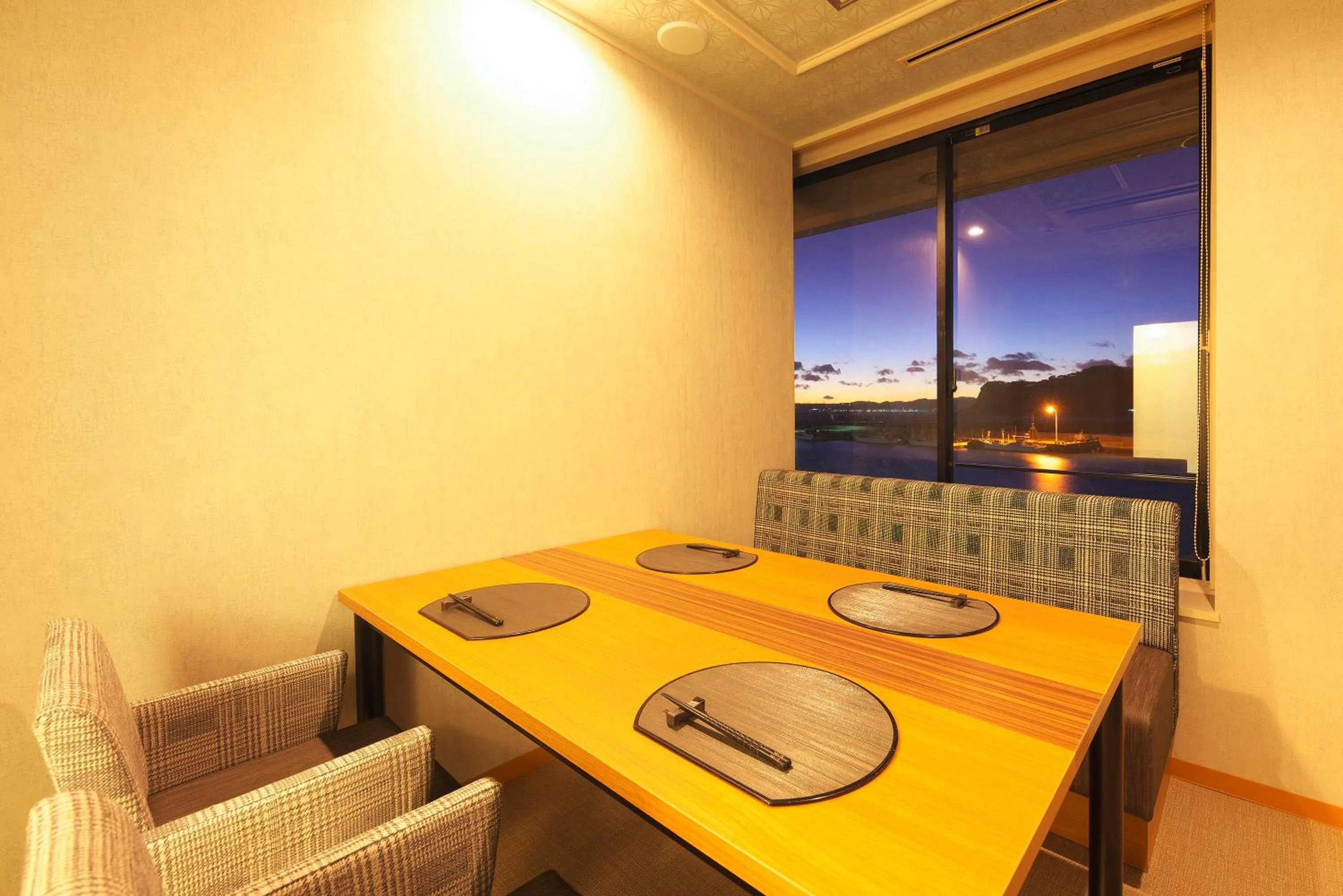 Restaurant/places to eat in Kichimu