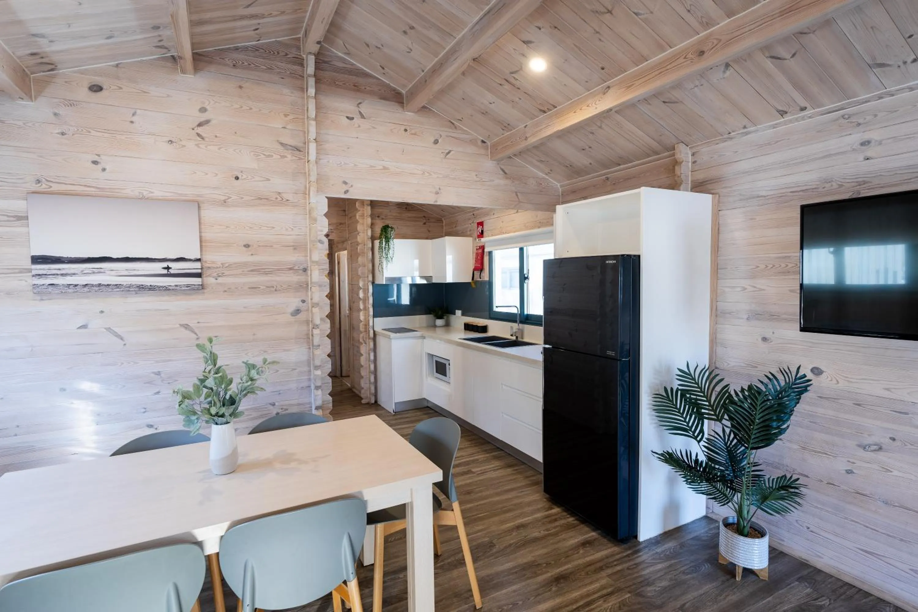 Kitchen or kitchenette in BIG4 Tasman Holiday Parks - Racecourse Beach