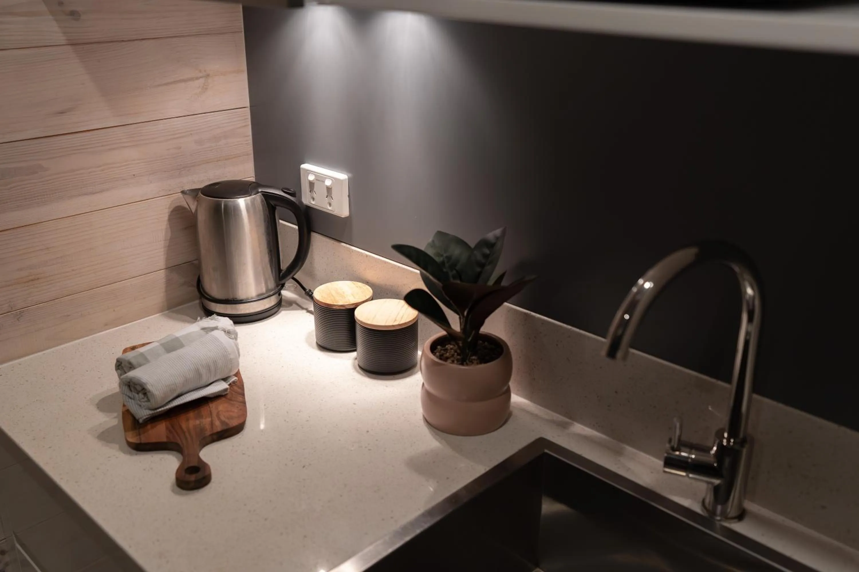 Coffee/tea facilities in BIG4 Tasman Holiday Parks - Racecourse Beach