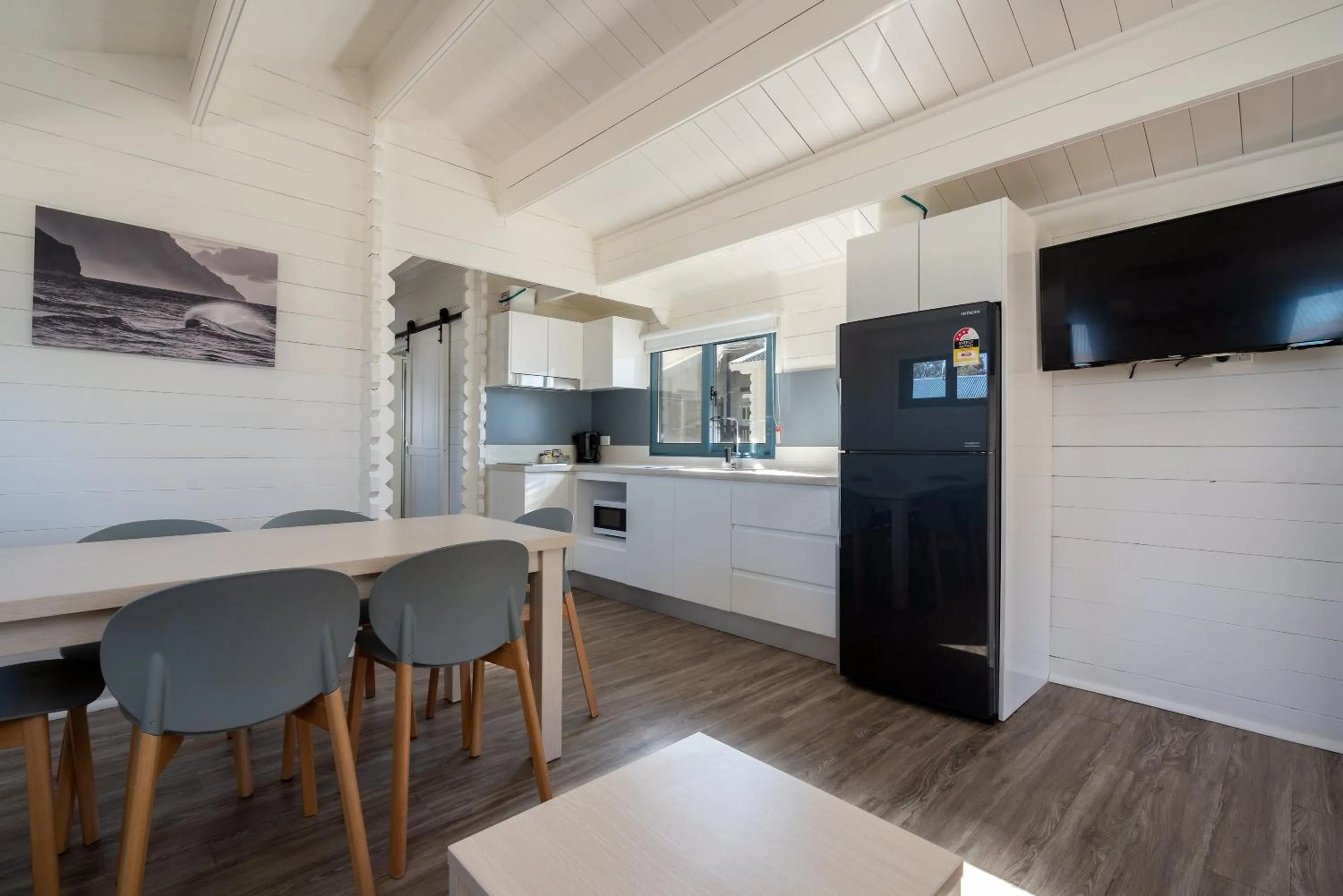 Kitchen or kitchenette in BIG4 Tasman Holiday Parks - Racecourse Beach