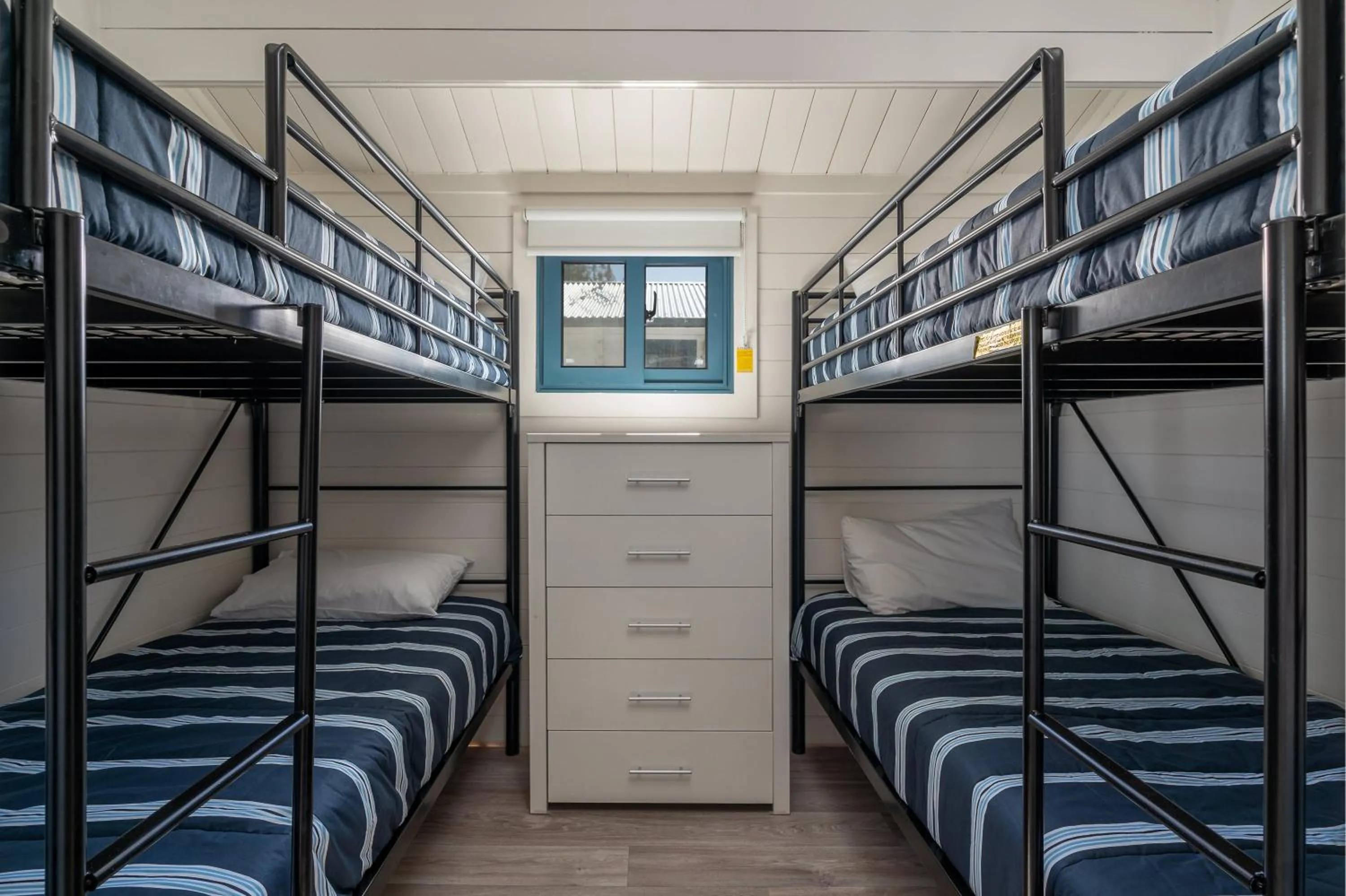 bunk bed, Bed in BIG4 Tasman Holiday Parks - Racecourse Beach