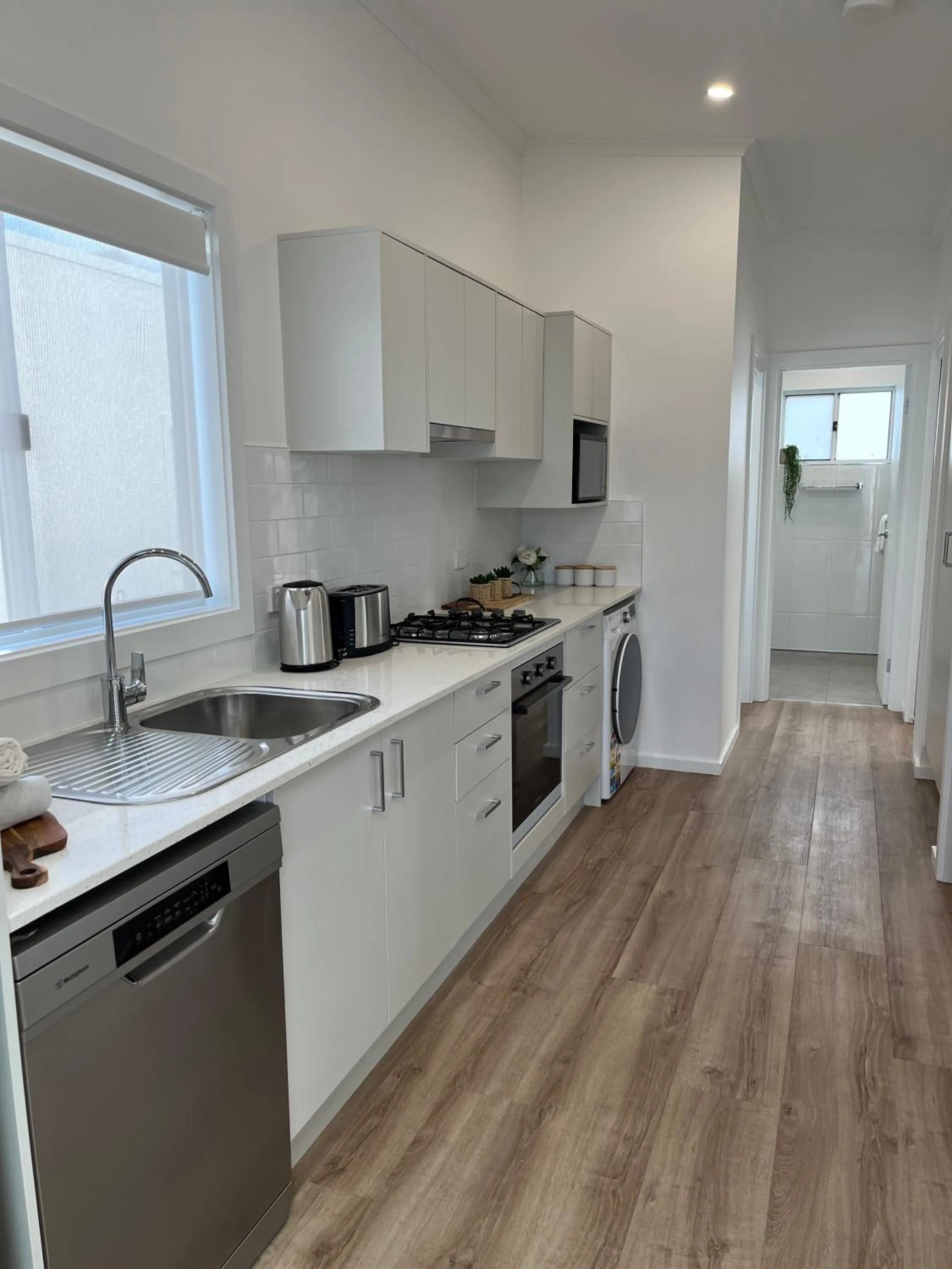 Kitchen or kitchenette in BIG4 Tasman Holiday Parks - Racecourse Beach