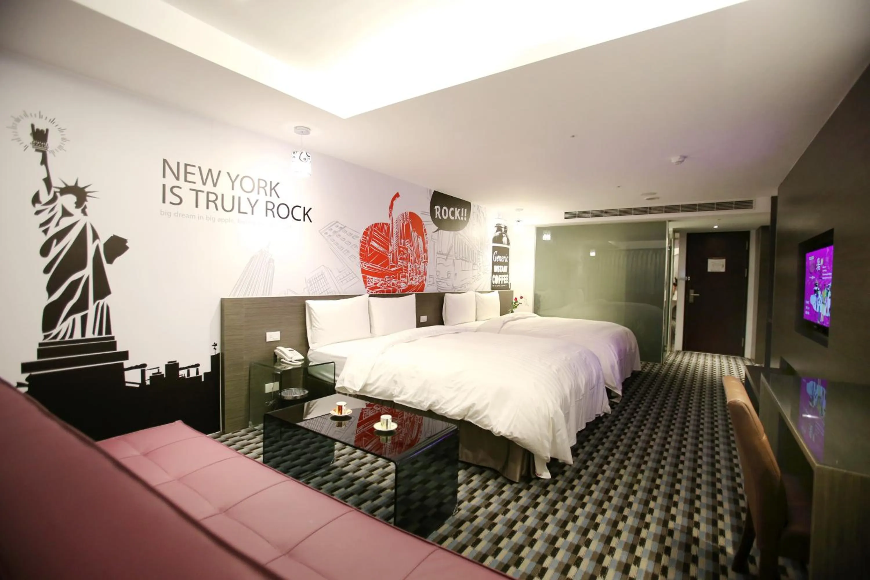 Bed in Chiayi Look Hotel