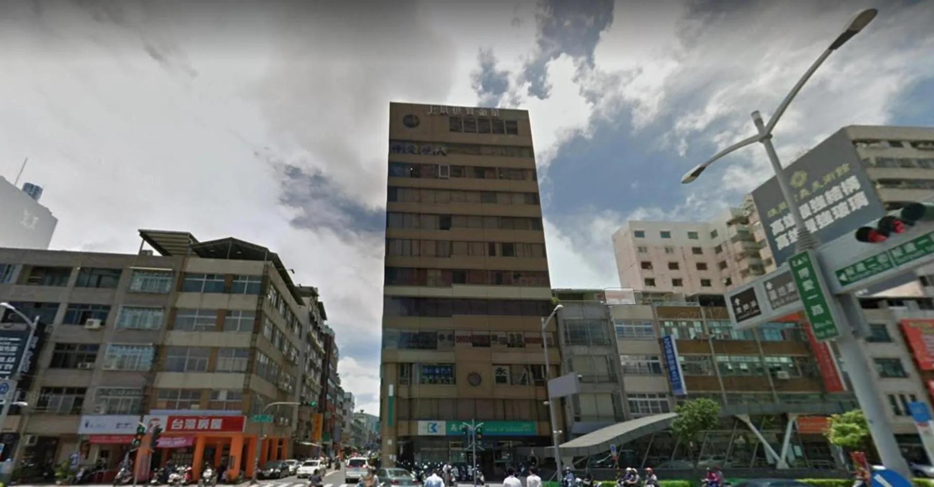 Property building in Paper Plane Hostel