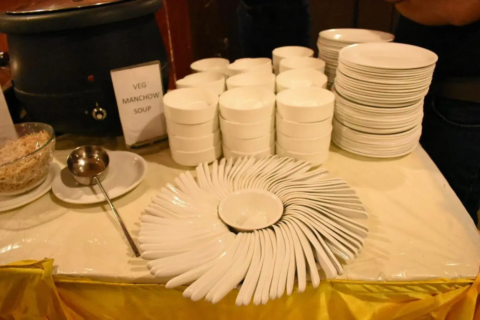 Restaurant/places to eat in Goverdhan Greens Resort Dwarka l Hotels In Dwarka Restaurant/places to eat in Goverdhan Greens Resort Dwarka l Hotels In Dwarka