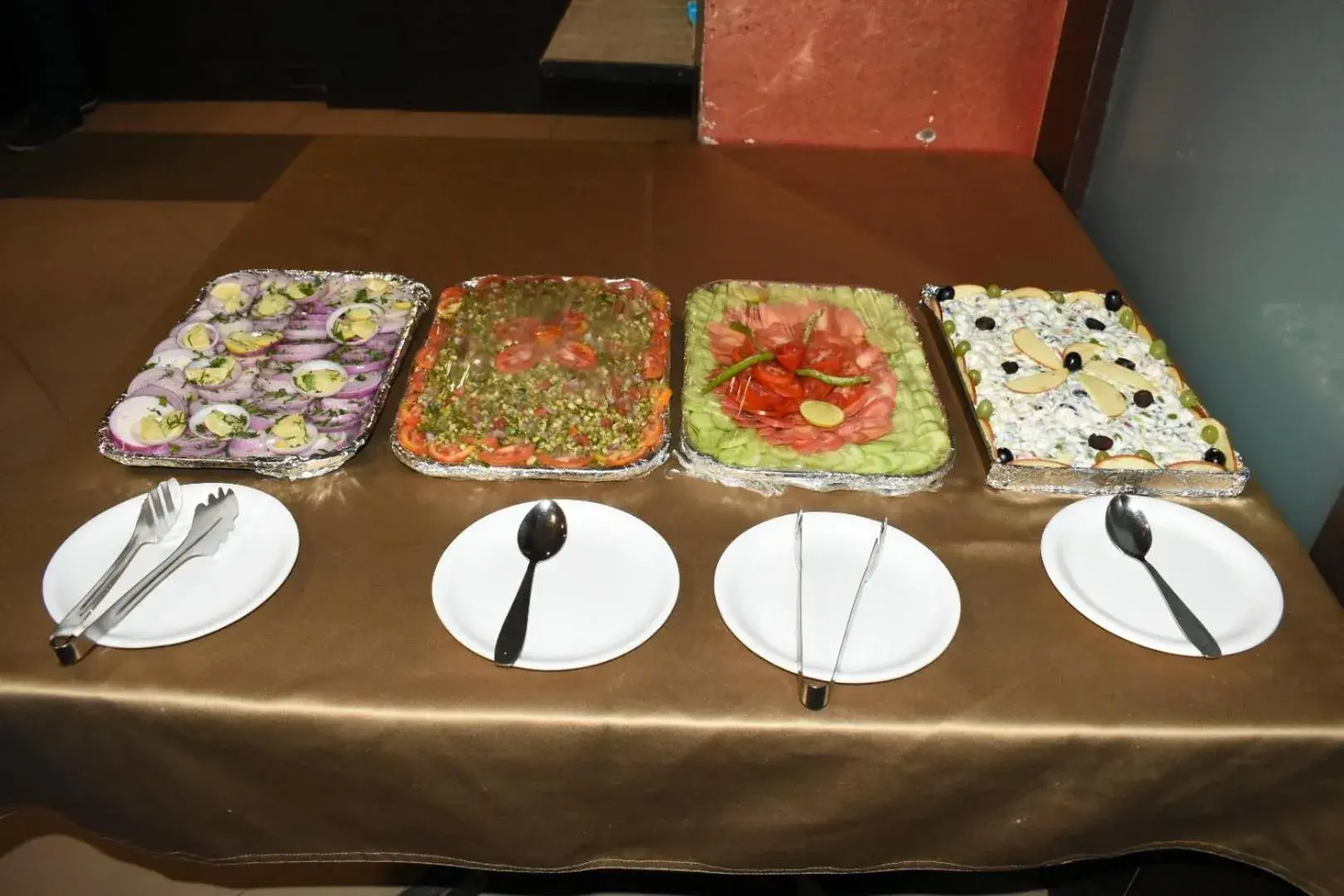 Restaurant/places to eat in Goverdhan Greens Resort Dwarka l Hotels In Dwarka Restaurant/places to eat in Goverdhan Greens Resort Dwarka l Hotels In Dwarka